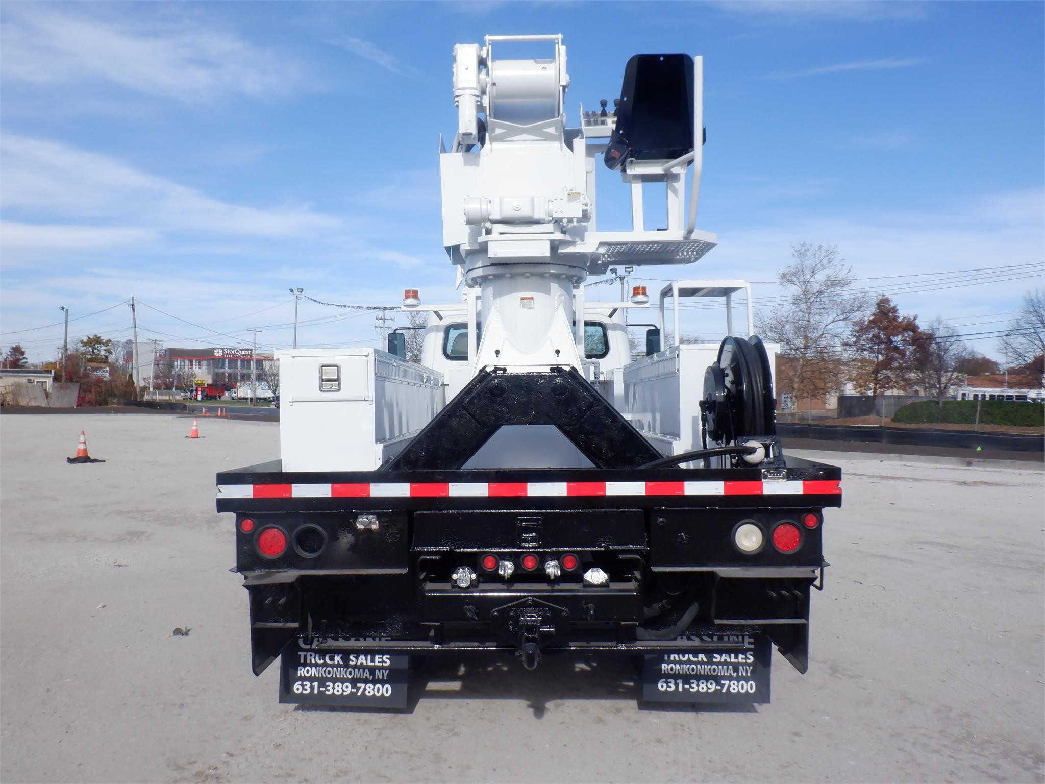 2014 FREIGHTLINER BUSINESS CLASS M2 106 - image 4 of 6