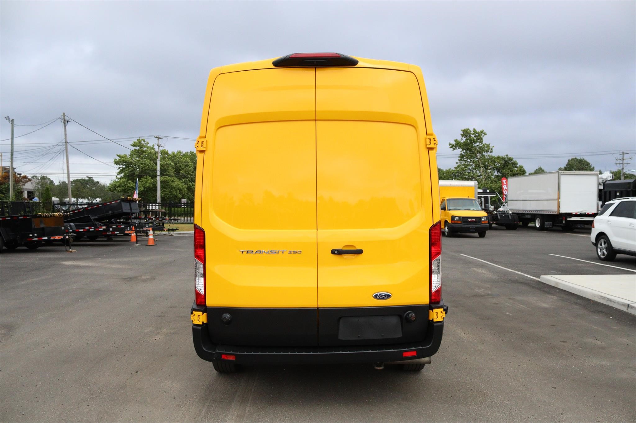 2020 FORD TRANSIT - image 4 of 6