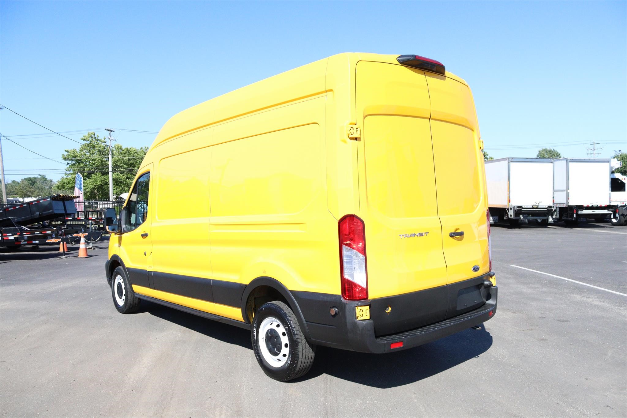 2020 FORD TRANSIT - image 3 of 6