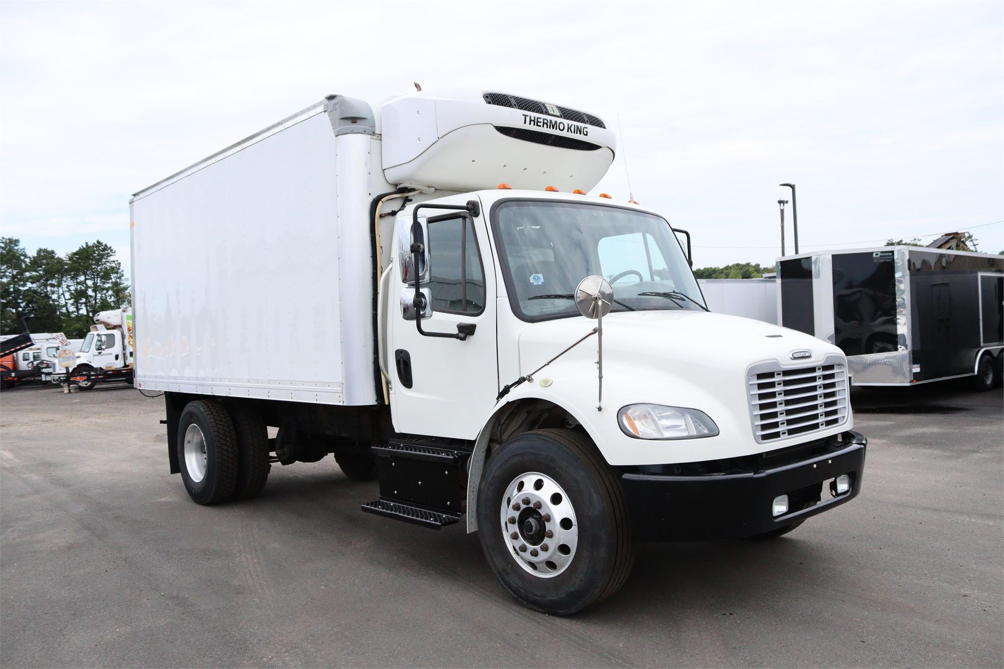 2017 FREIGHTLINER BUSINESS CLASS M2 106 - image 5 of 6