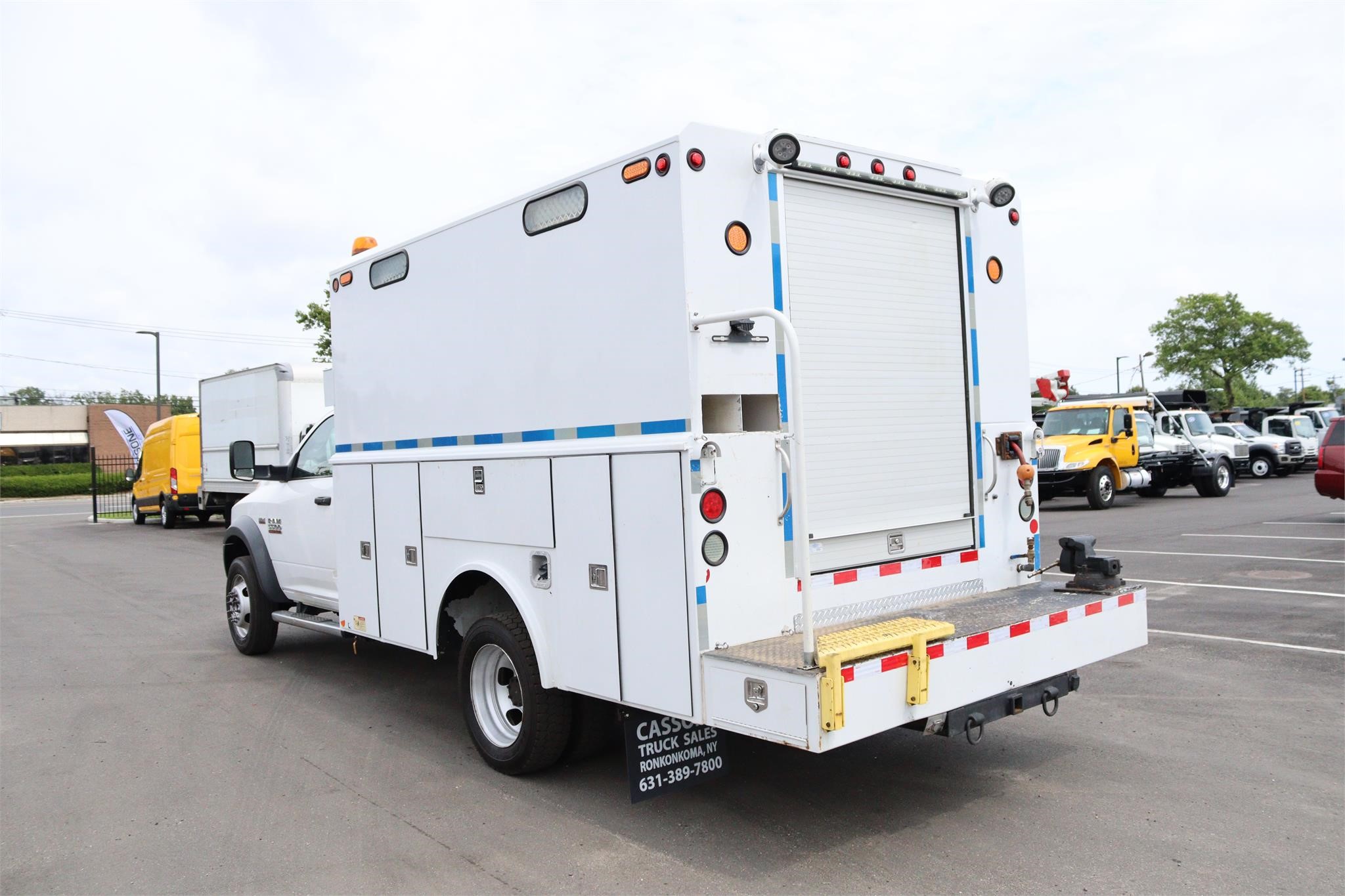 2017 RAM 5500 HD - image 3 of 6