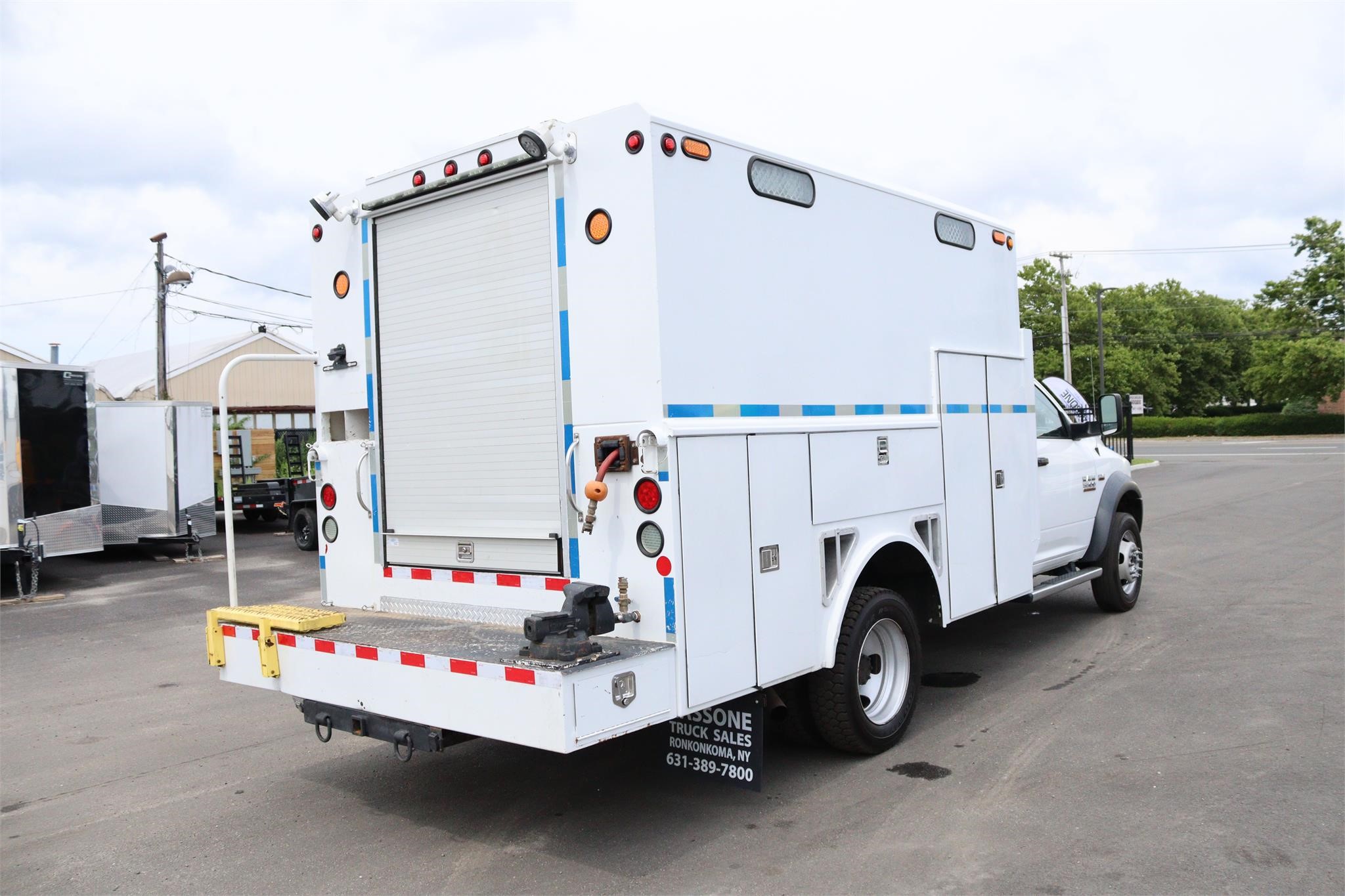 2017 RAM 5500 HD - image 5 of 6