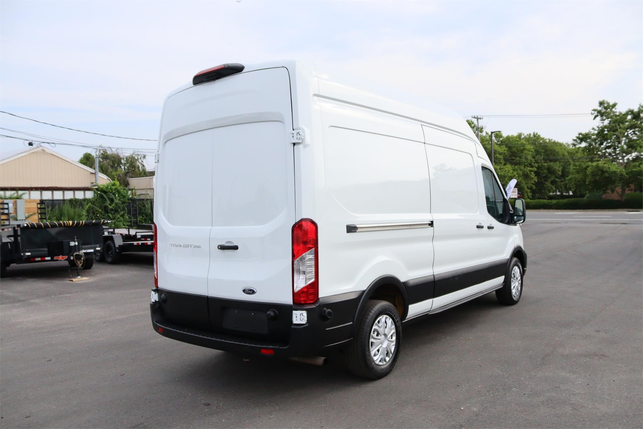 2020 FORD TRANSIT - image 5 of 6