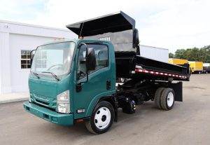 2017 ISUZU NQR 9023224805