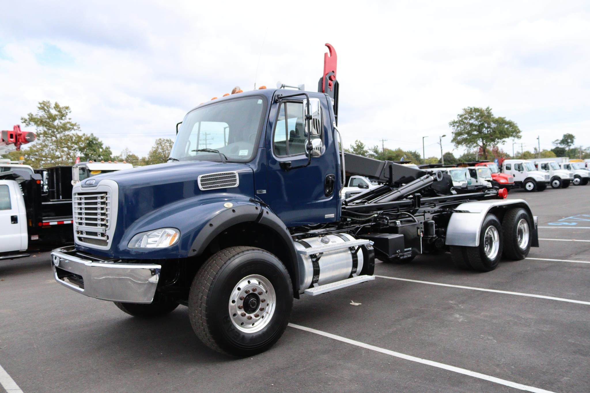 2011 FREIGHTLINER BUSINESS CLASS M2 112 - image 1 of 6