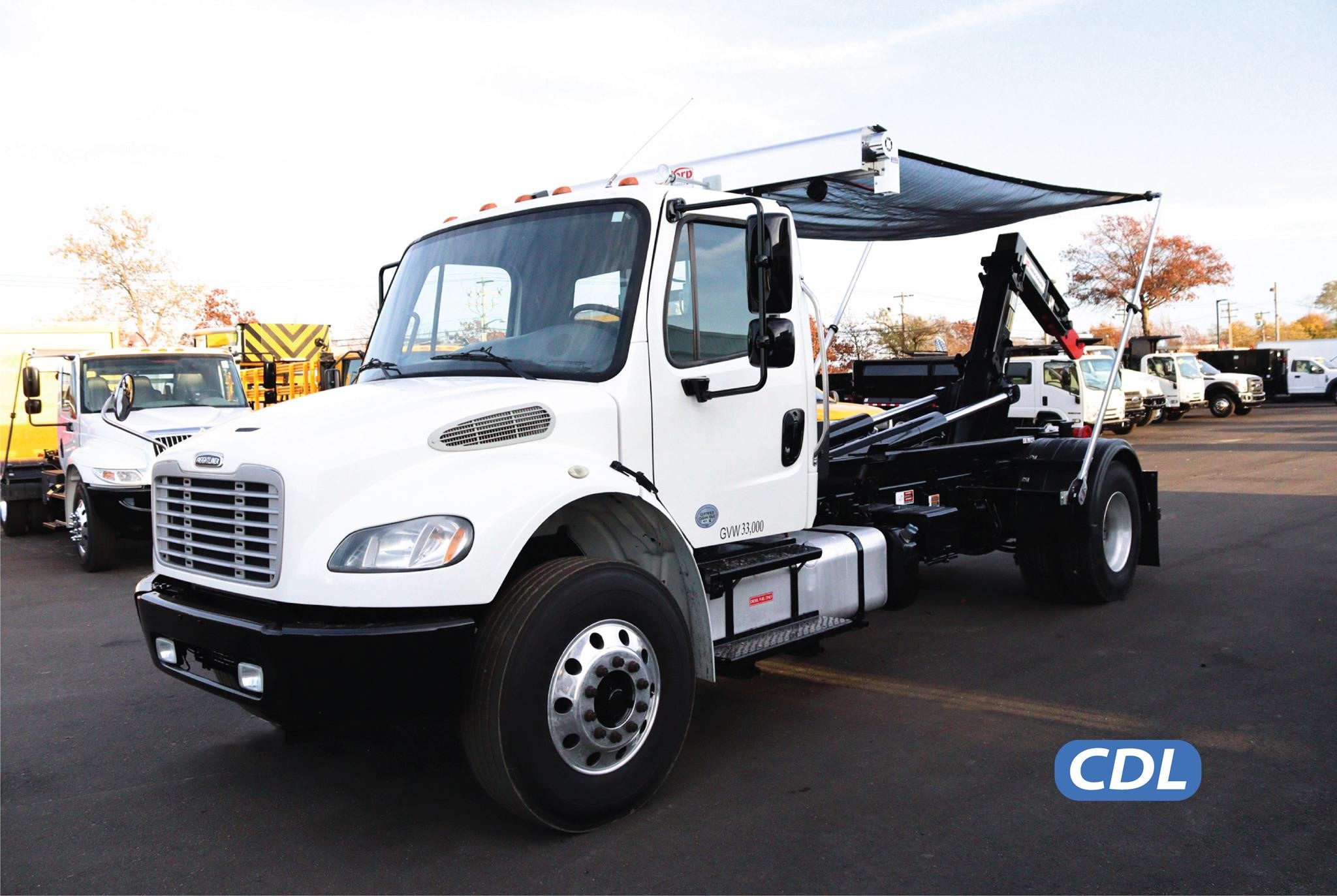 2016 FREIGHTLINER BUSINESS CLASS M2 106 - image 1 of 6