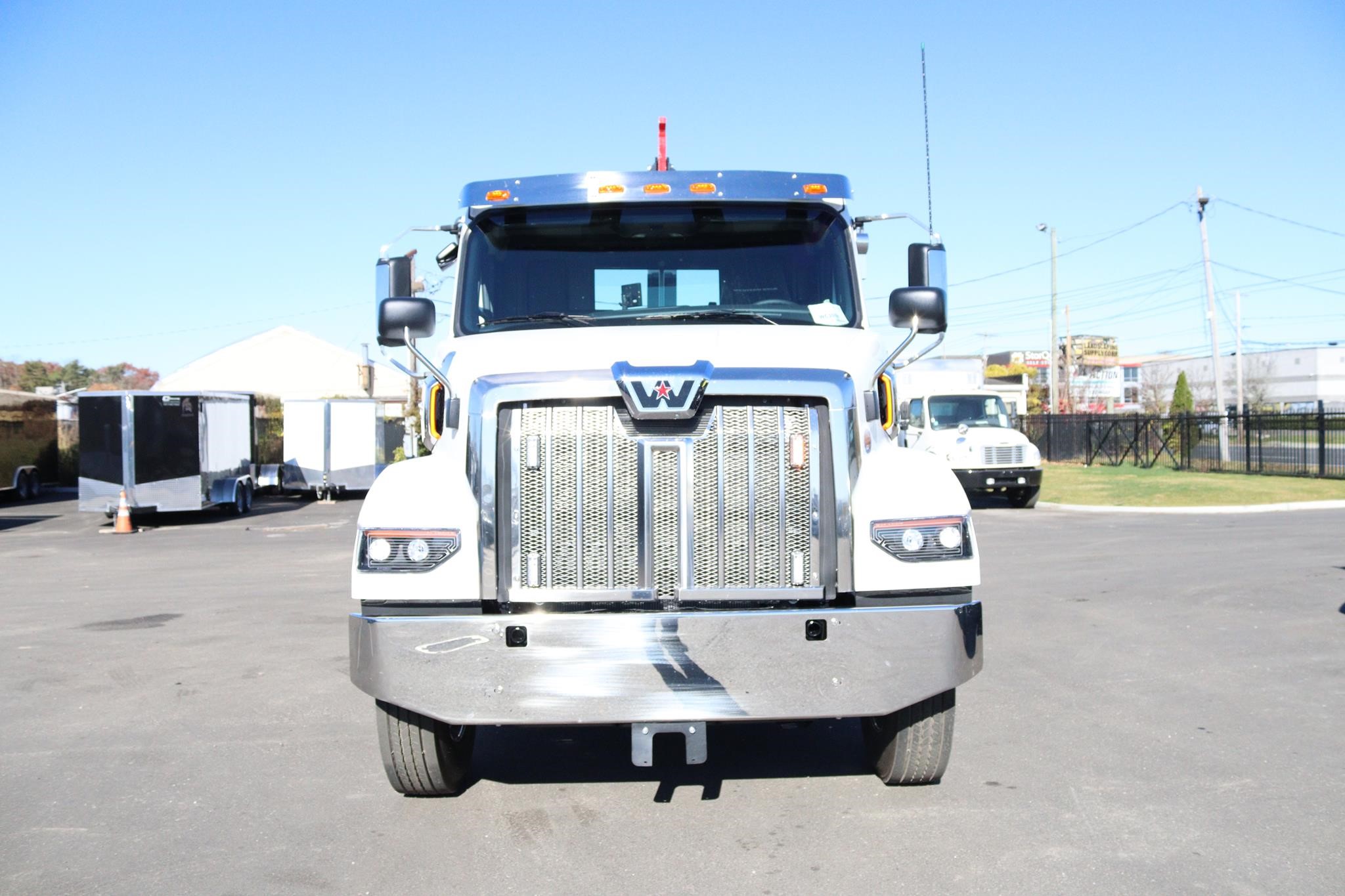 2025 WESTERN STAR 47X - image 6 of 6