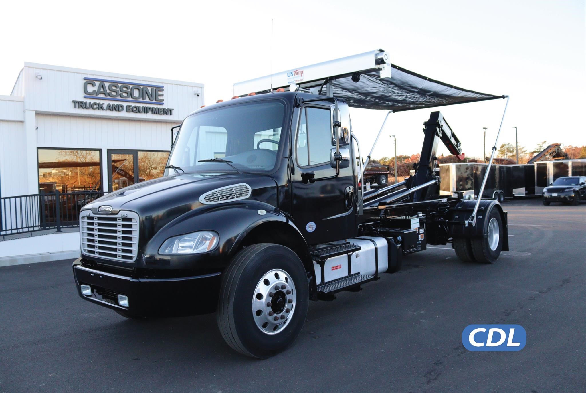 2017 FREIGHTLINER BUSINESS CLASS M2 106 - image 1 of 6