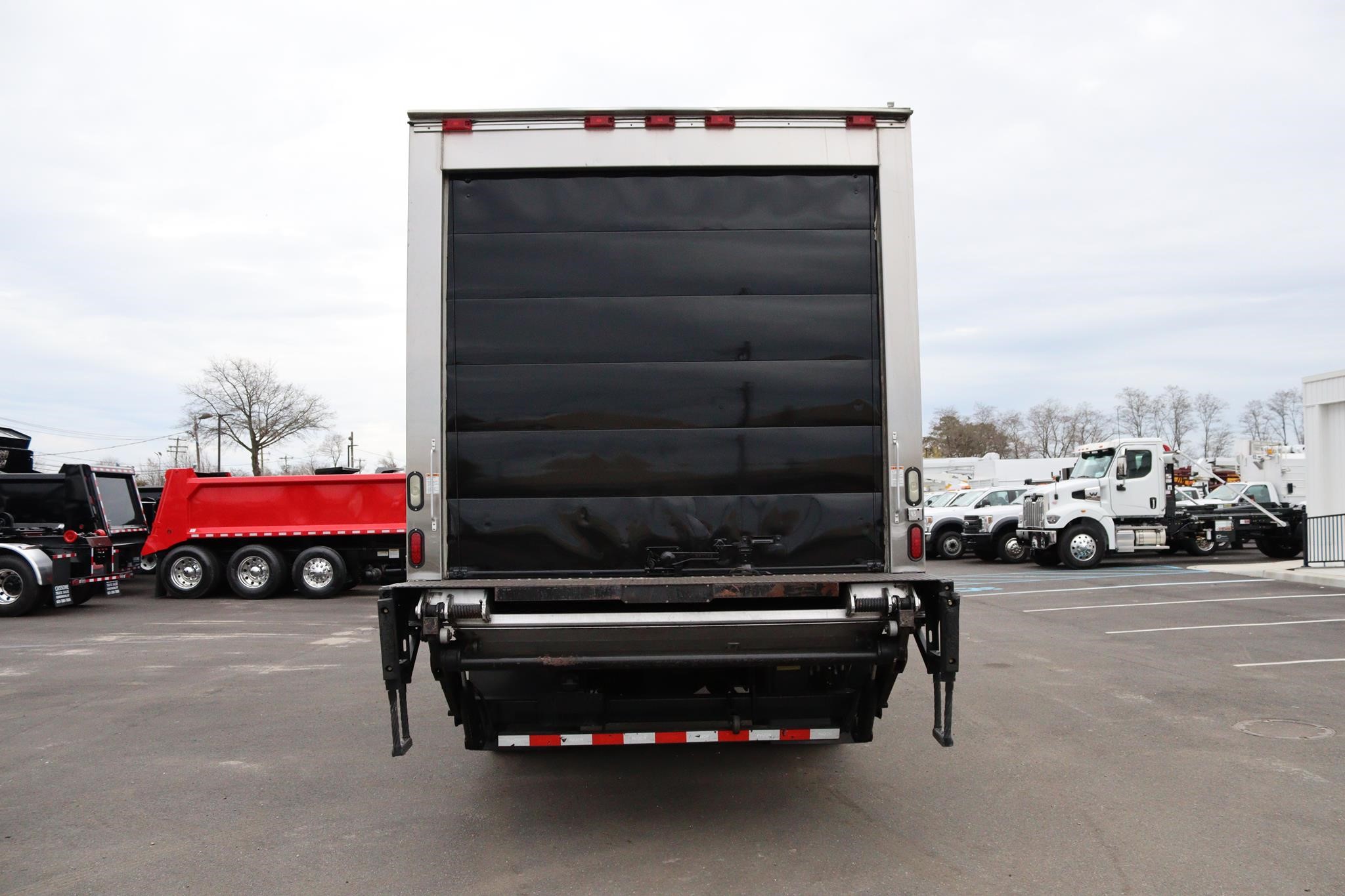 2017 KENWORTH T270 - image 3 of 6