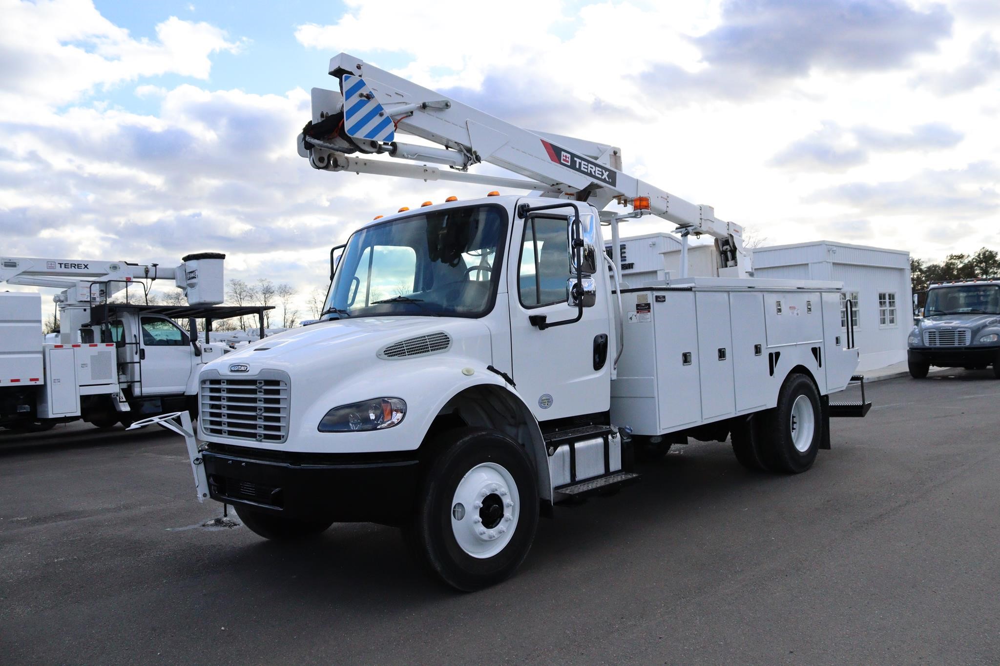 2016 TEREX HI RANGER LT 40 - image 1 of 6