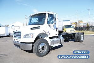 2025 FREIGHTLINER BUSINESS CLASS M2 106 PLUS 9037019928