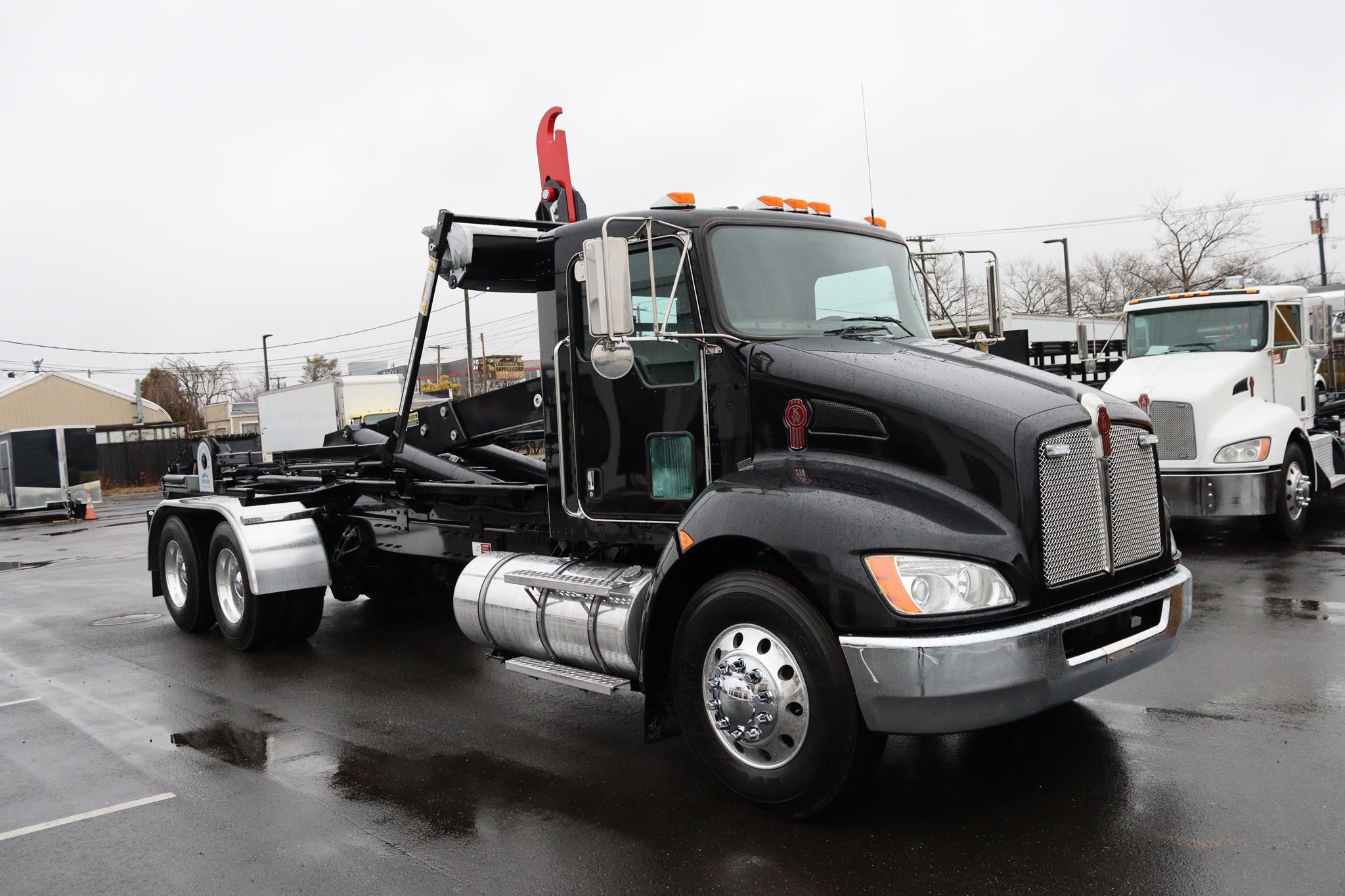 2020 KENWORTH T370 - image 5 of 6