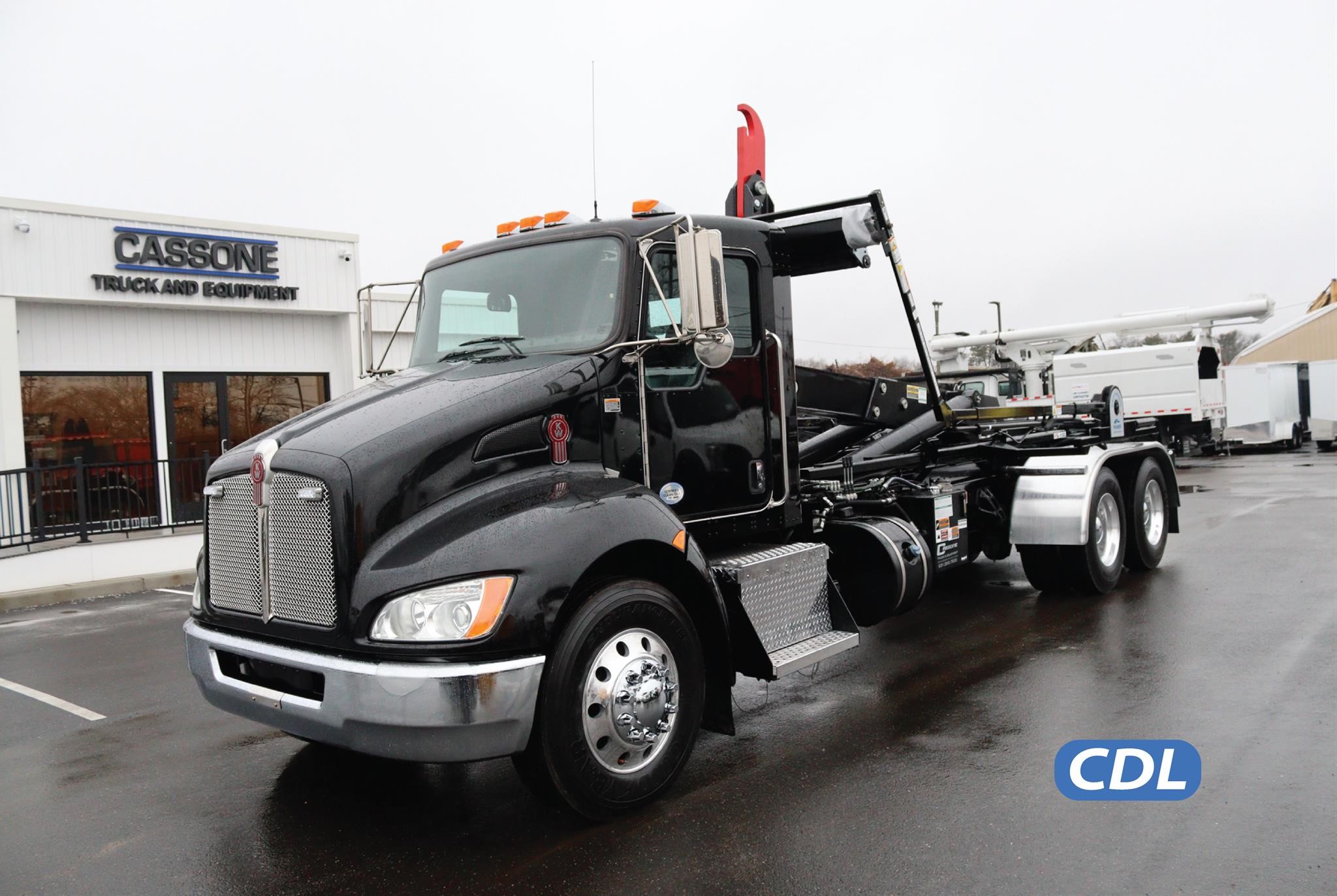 2020 KENWORTH T370 - image 1 of 6