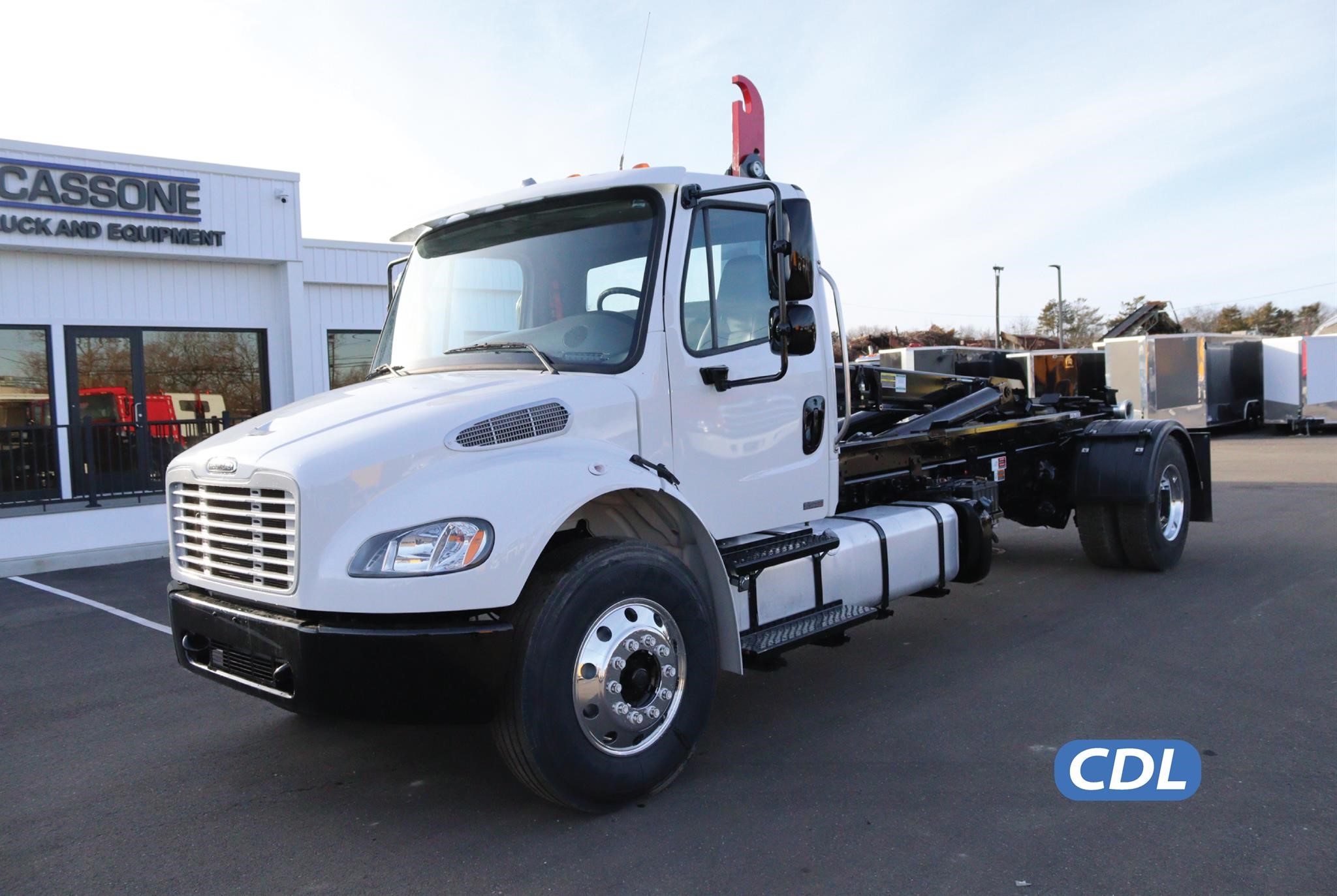 2012 FREIGHTLINER BUSINESS CLASS M2 106 - image 1 of 6