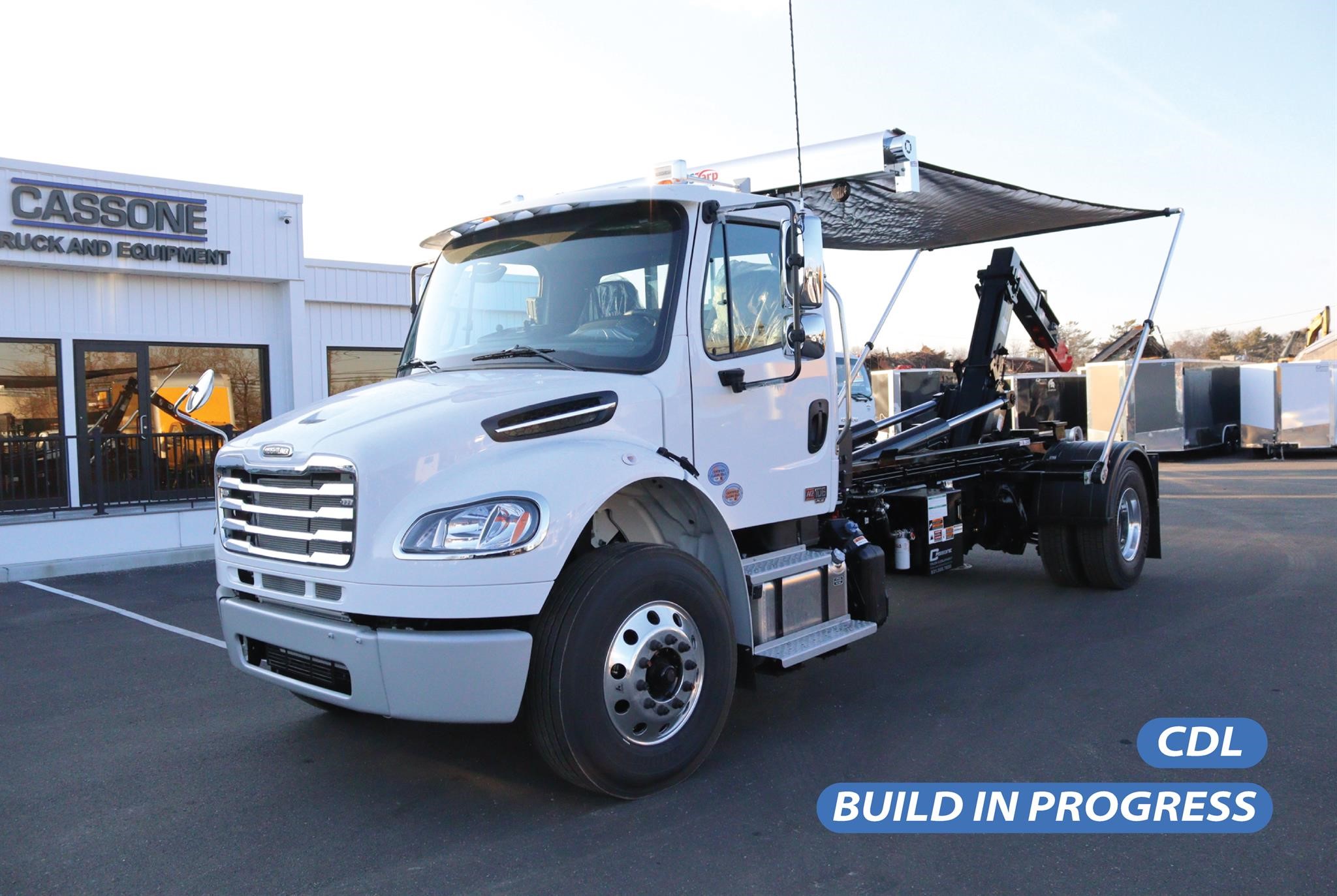 2025 FREIGHTLINER BUSINESS CLASS M2 106 PLUS - image 1 of 6