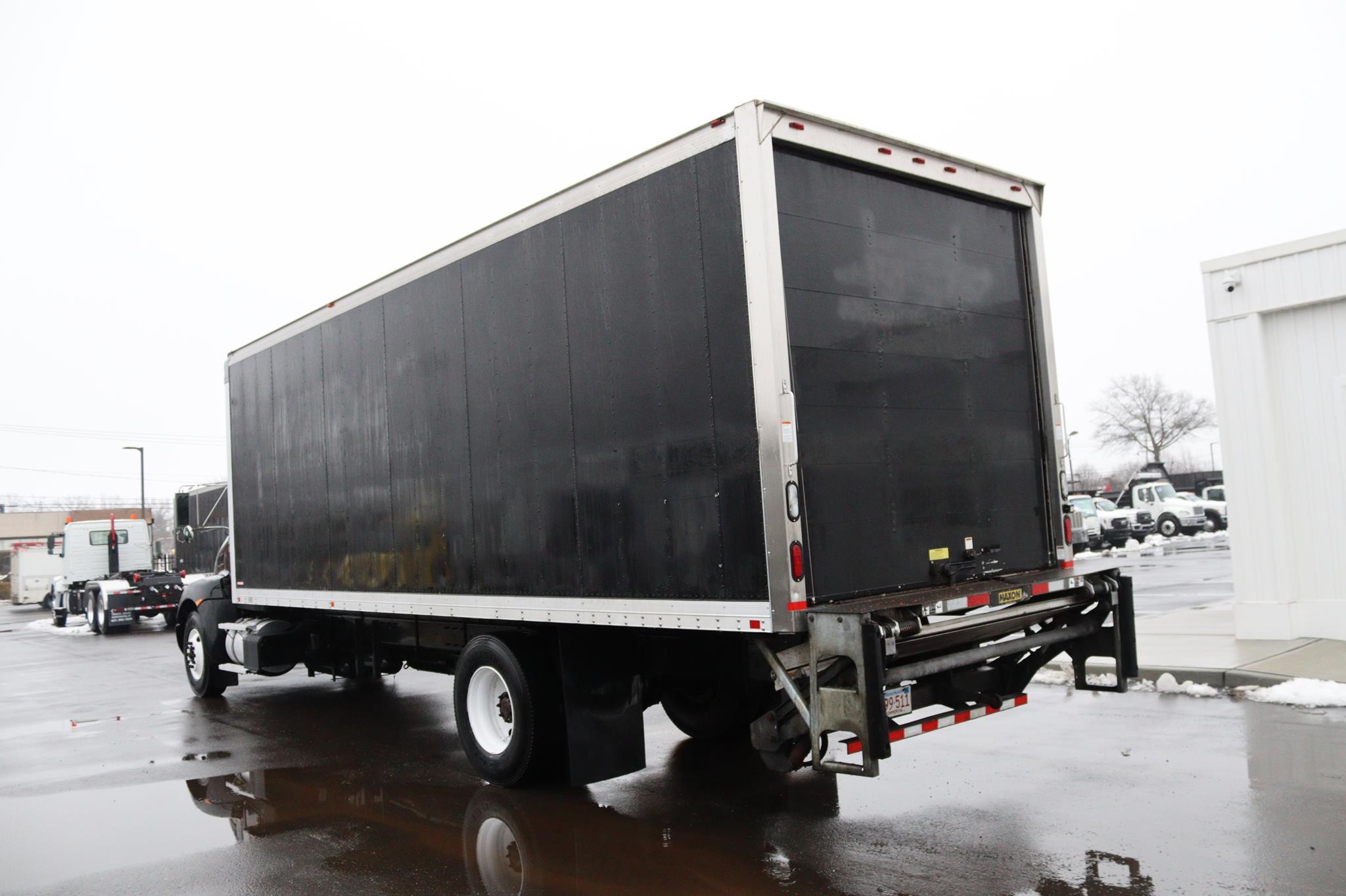 2014 KENWORTH T270 - image 2 of 6