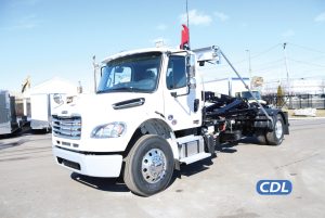 2025 FREIGHTLINER BUSINESS CLASS M2 106 PLUS 9042033172