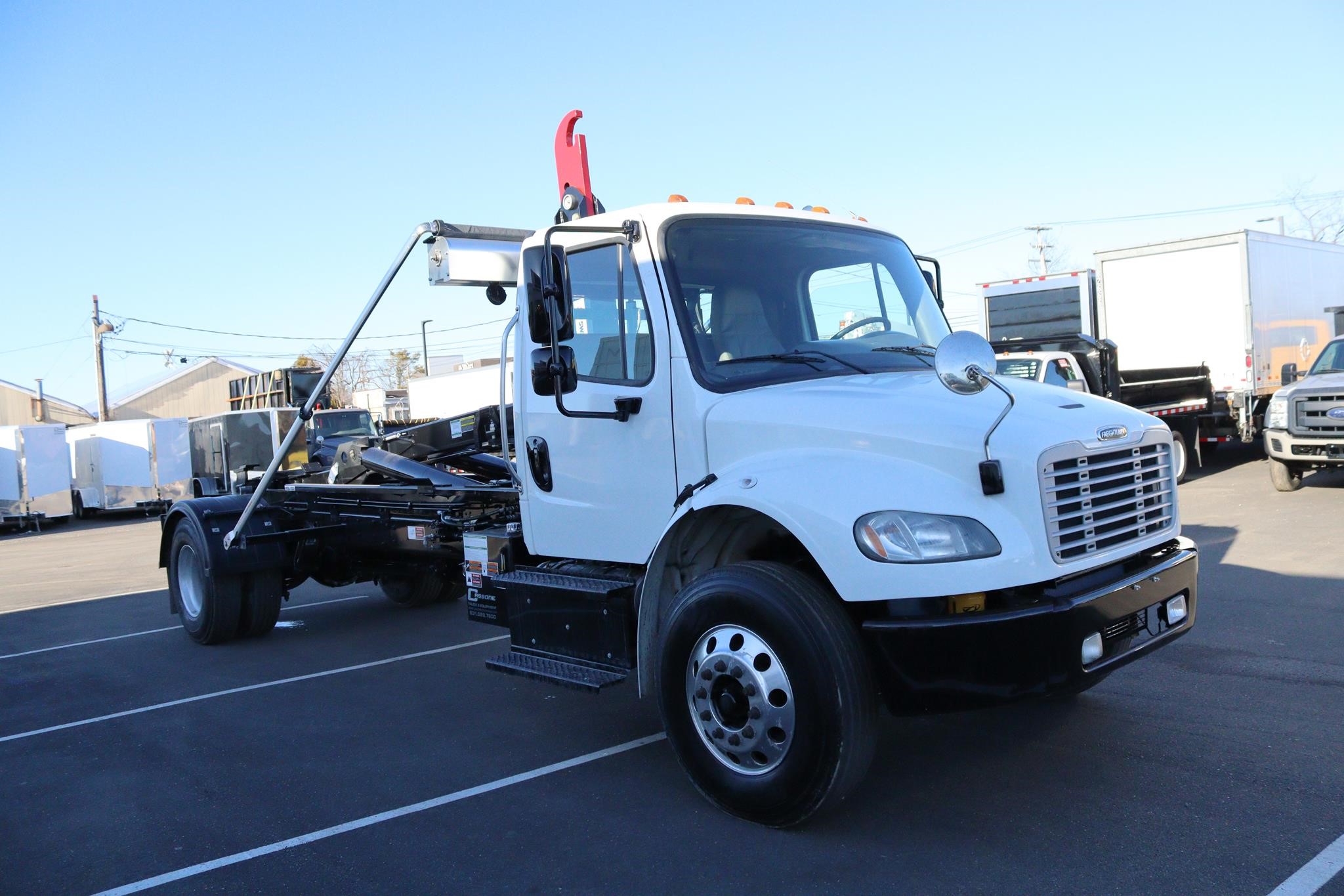 2016 FREIGHTLINER BUSINESS CLASS M2 106 - image 5 of 6