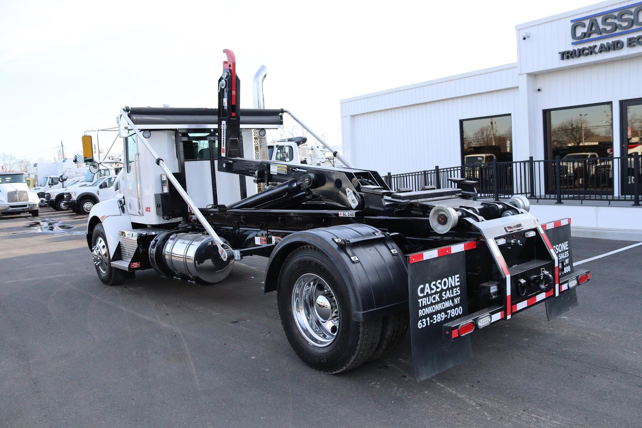 2016 KENWORTH T370 - image 2 of 6