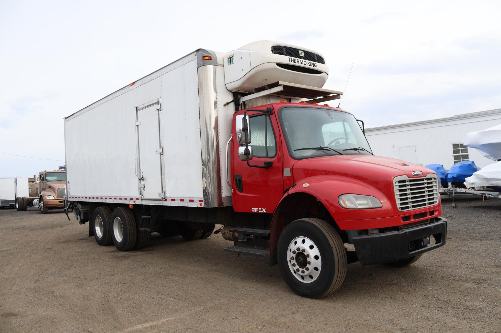 2019 FREIGHTLINER BUSINESS CLASS M2 106 - image 5 of 6