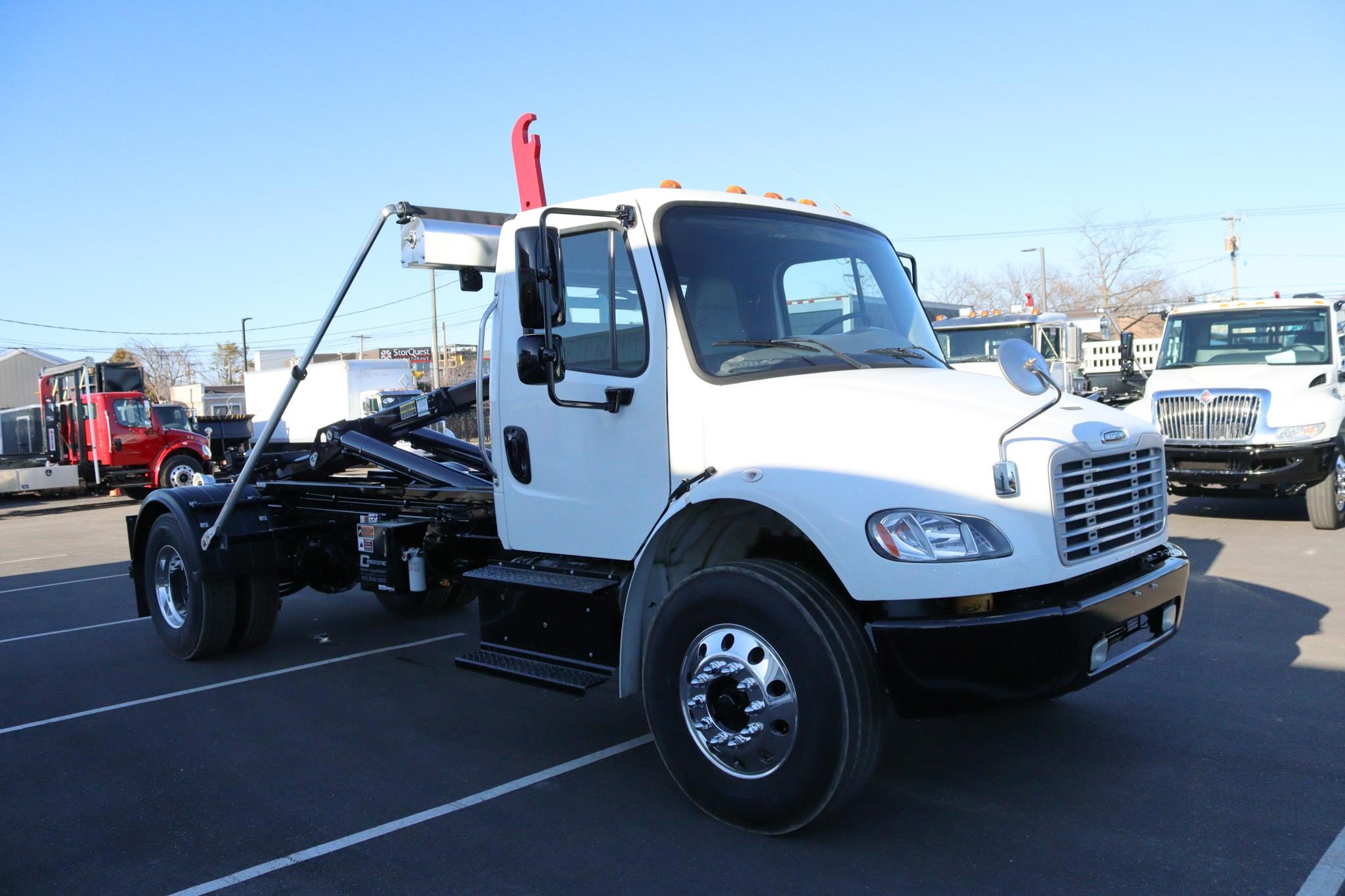 2016 FREIGHTLINER BUSINESS CLASS M2 106 - image 5 of 6