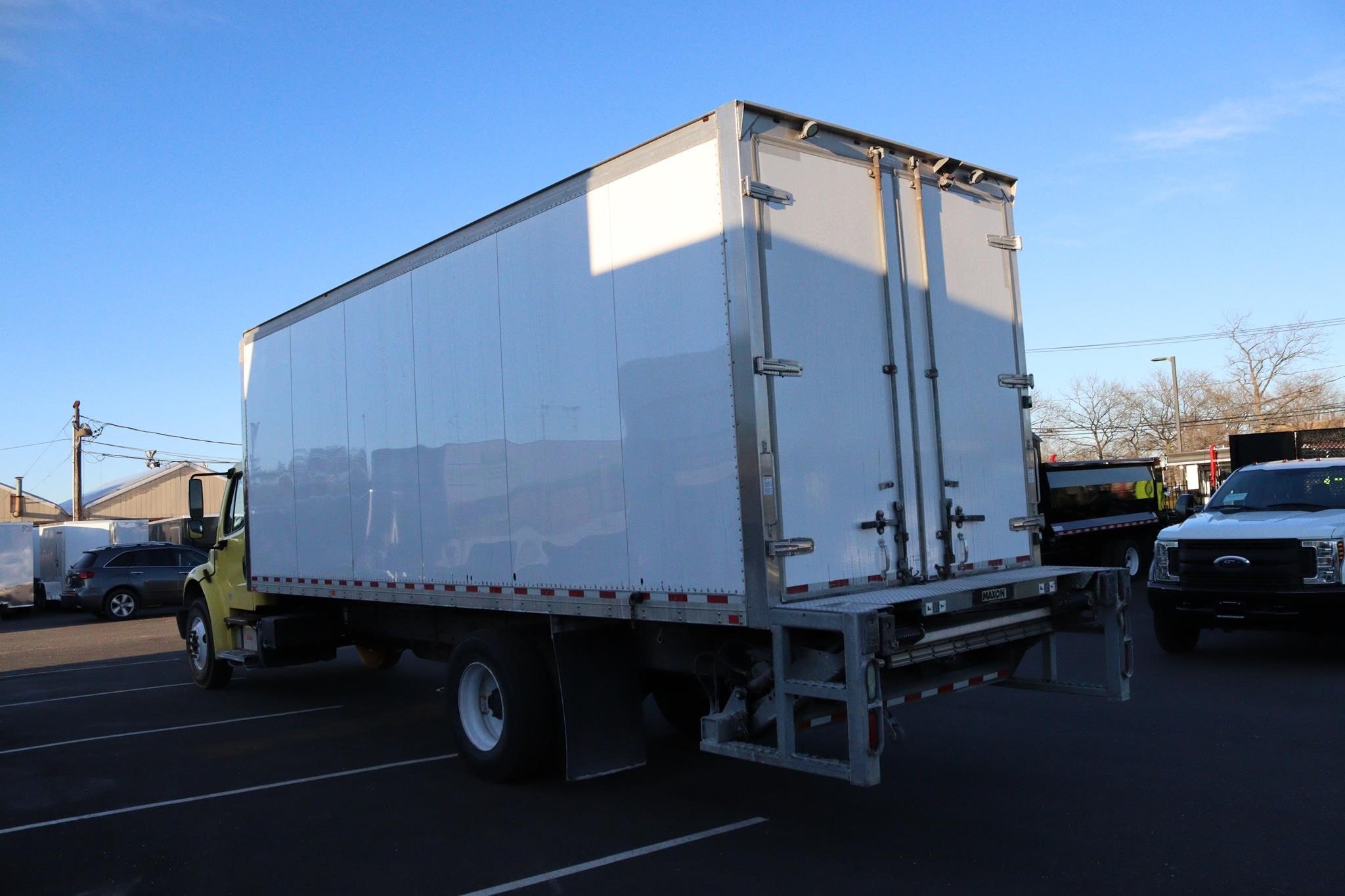 2016 FREIGHTLINER BUSINESS CLASS M2 106 9037340823 2016 FREIGHTLINER BUSINESS CLASS M2 106 9037340823