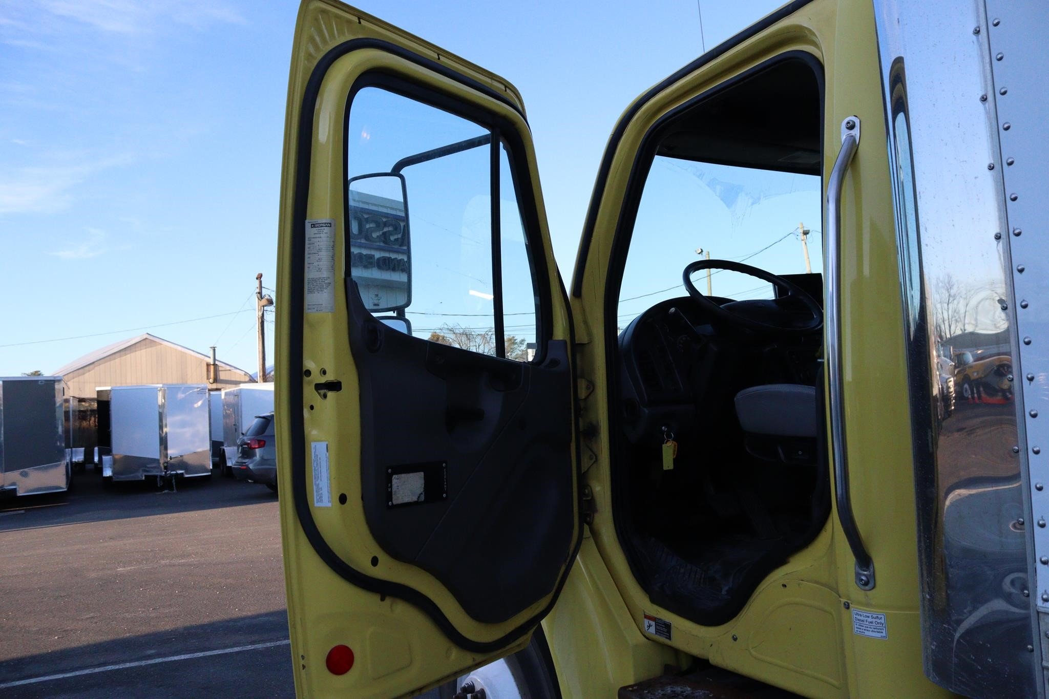 2016 FREIGHTLINER BUSINESS CLASS M2 106 9037341221 2016 FREIGHTLINER BUSINESS CLASS M2 106 9037341221