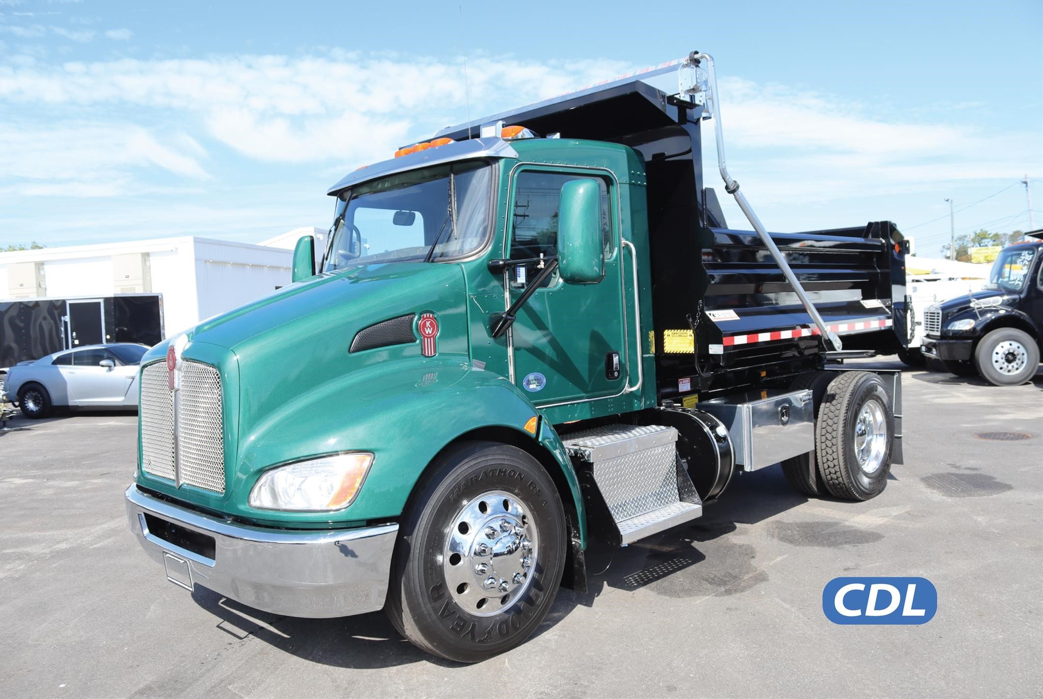 2019 KENWORTH T370 - image 1 of 6