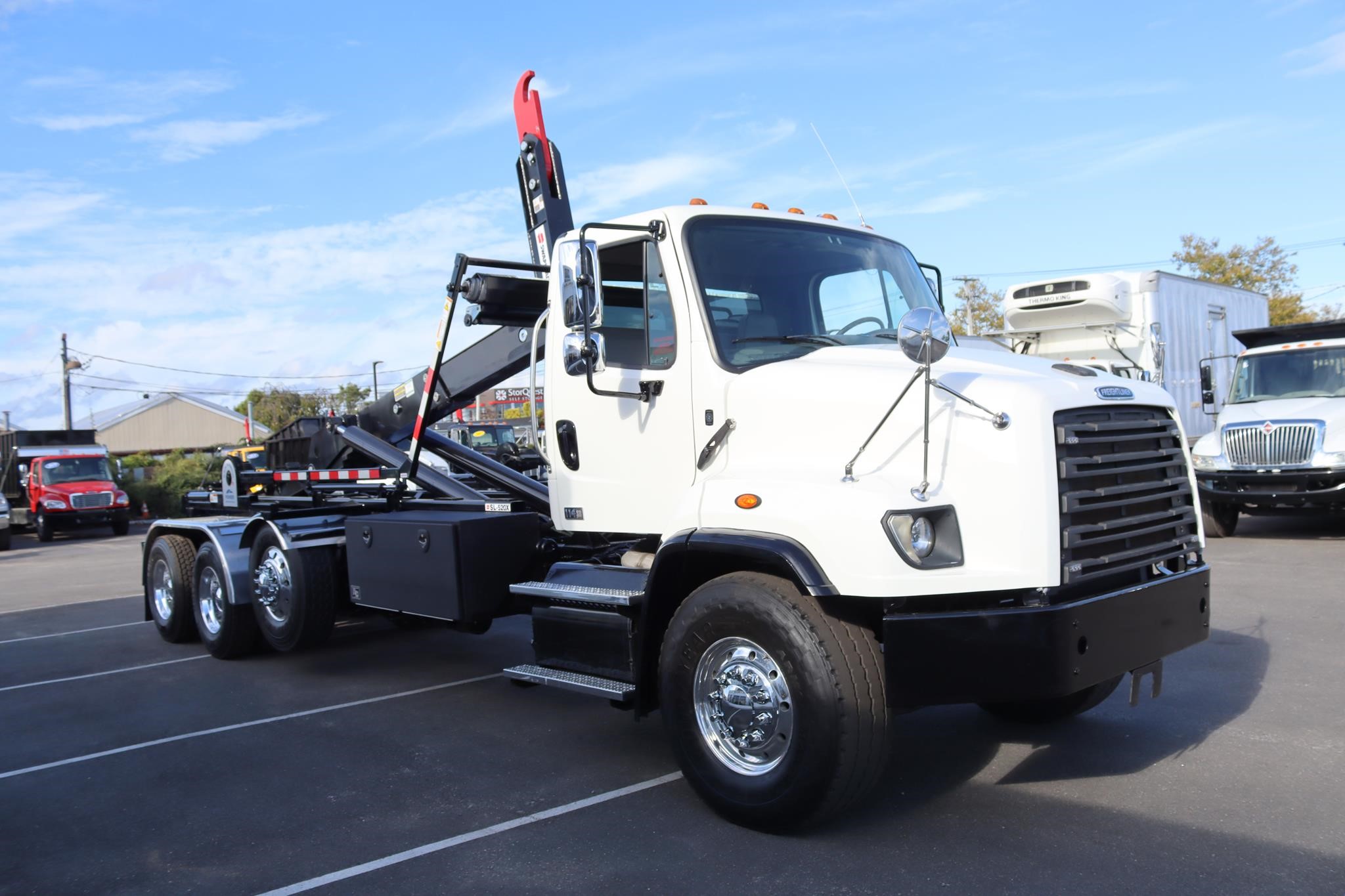 2015 FREIGHTLINER 114SD - image 5 of 6