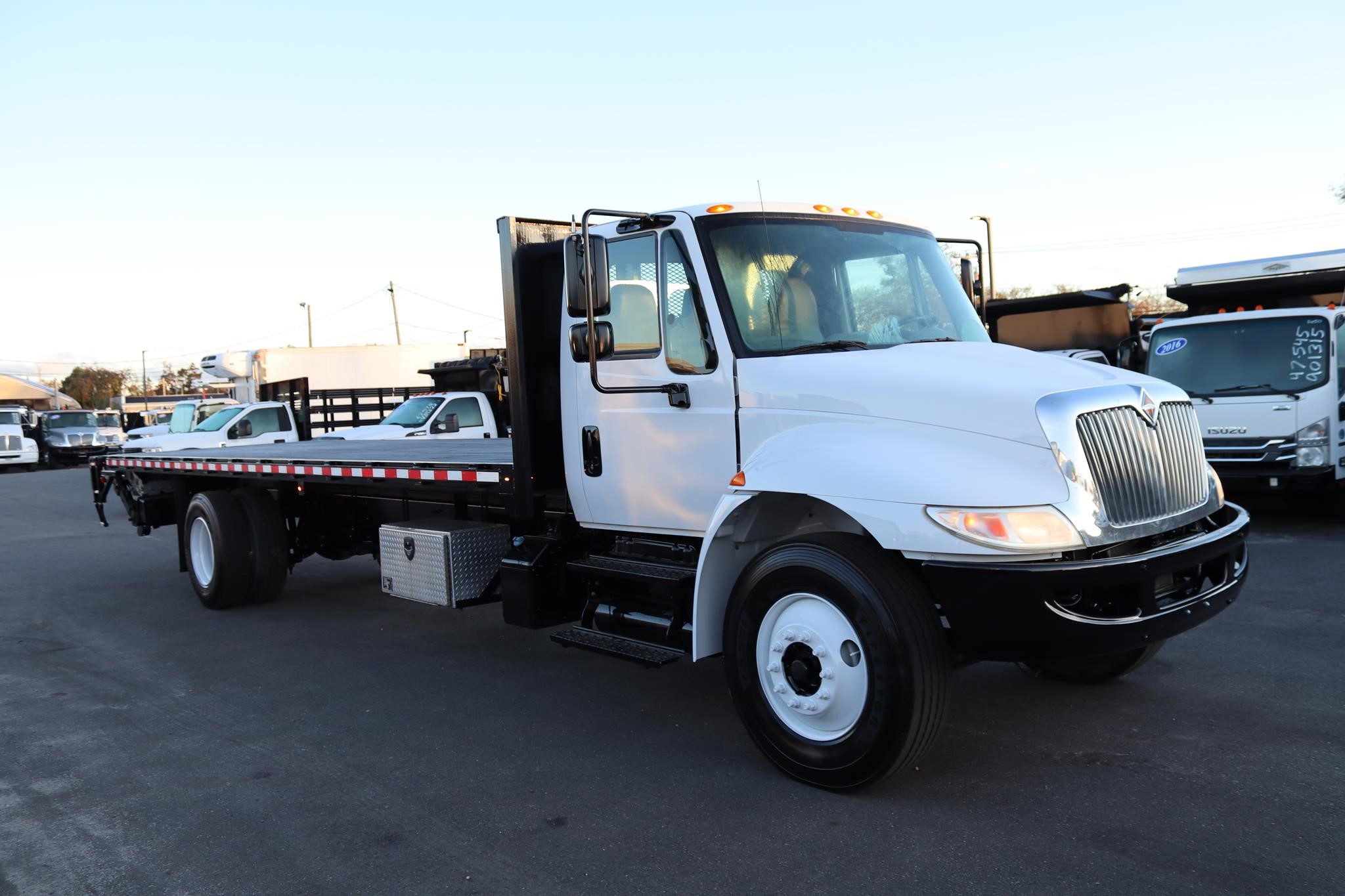 2018 INTERNATIONAL DURASTAR 4300 10016661504 2018 INTERNATIONAL DURASTAR 4300 10016661504