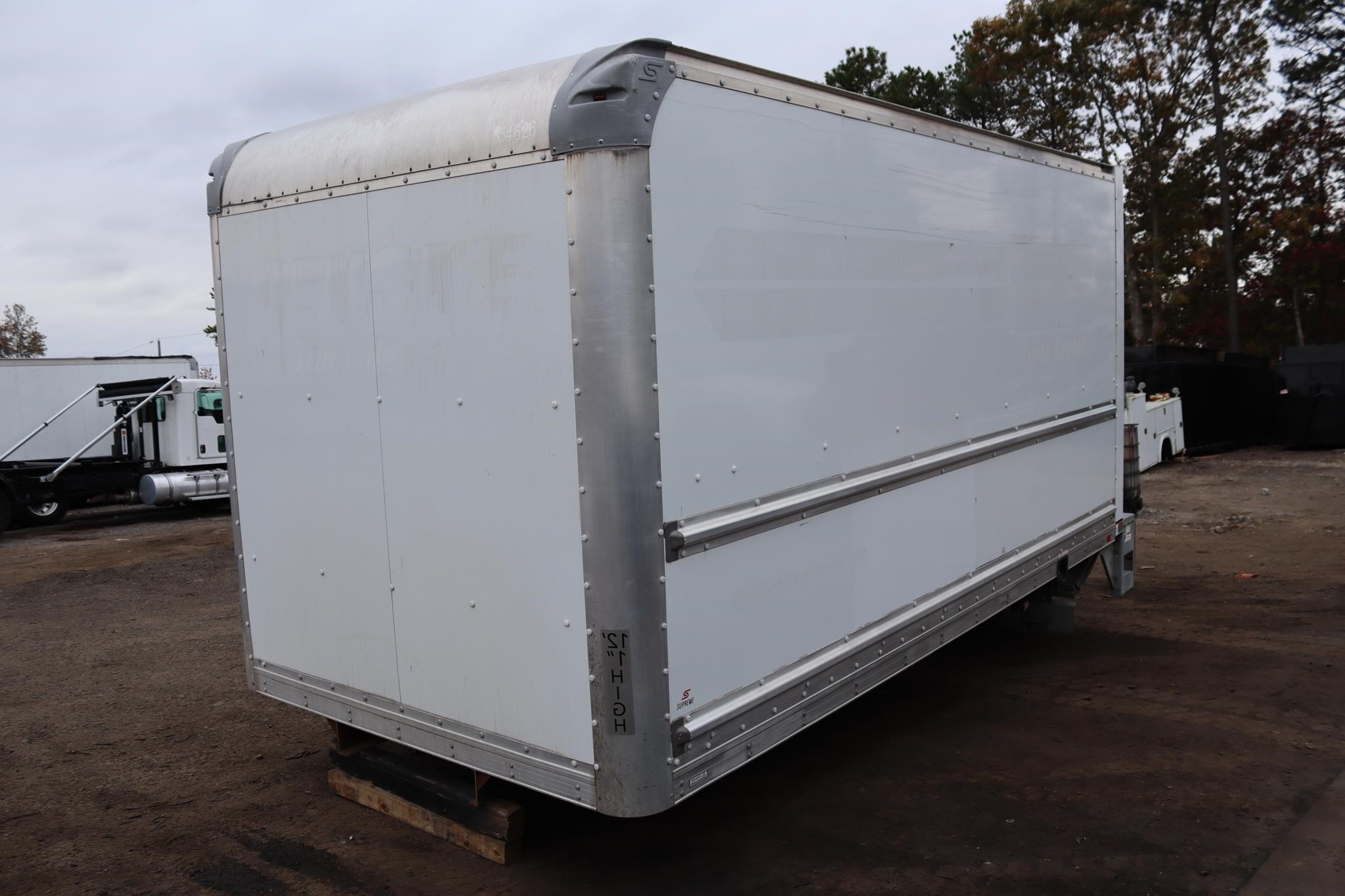 2019 SUPREME 16 FT 10016958813 2019 SUPREME 16 FT 10016958813