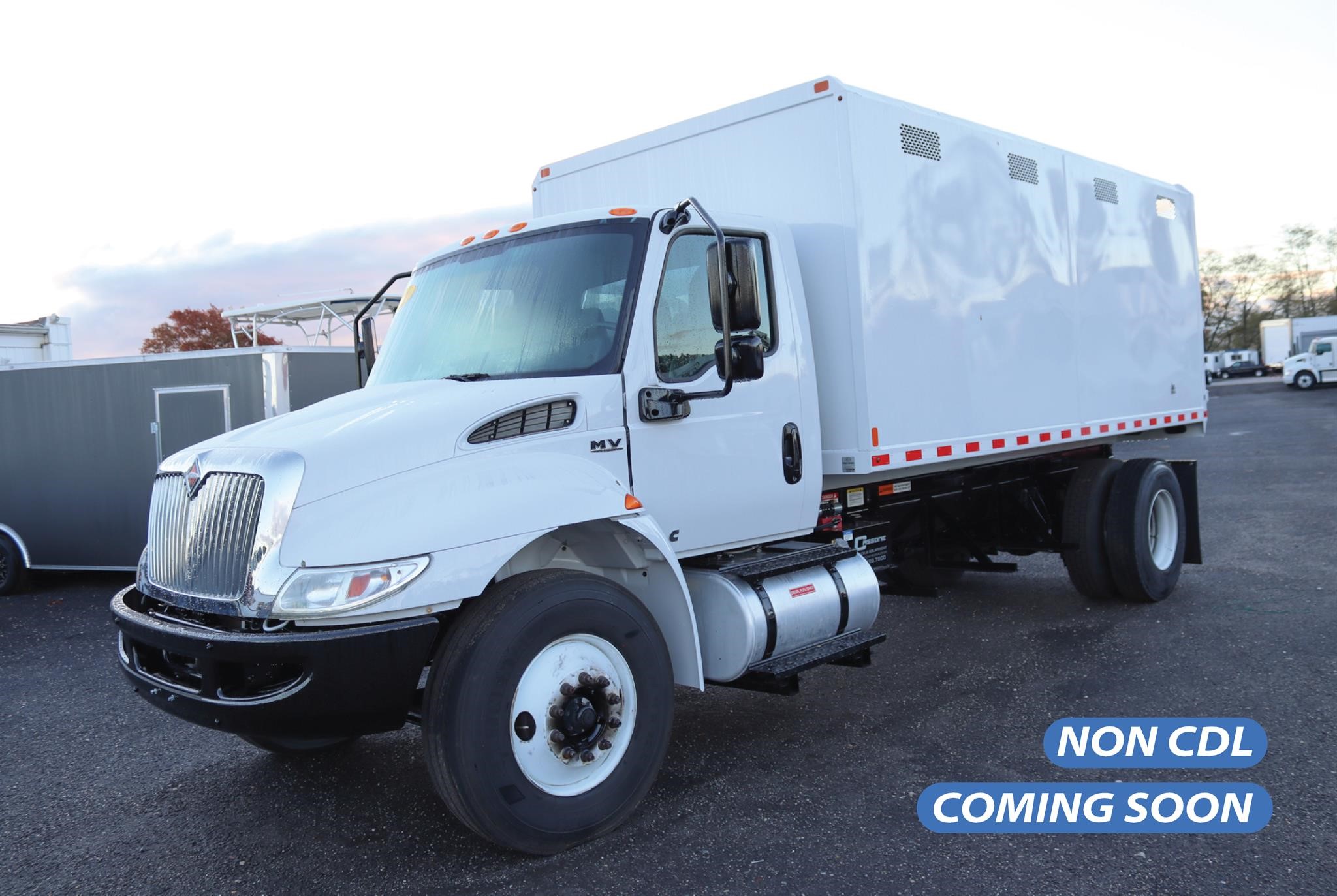 2020 INTERNATIONAL MV 2020 INTERNATIONAL MV - image 1 of 2