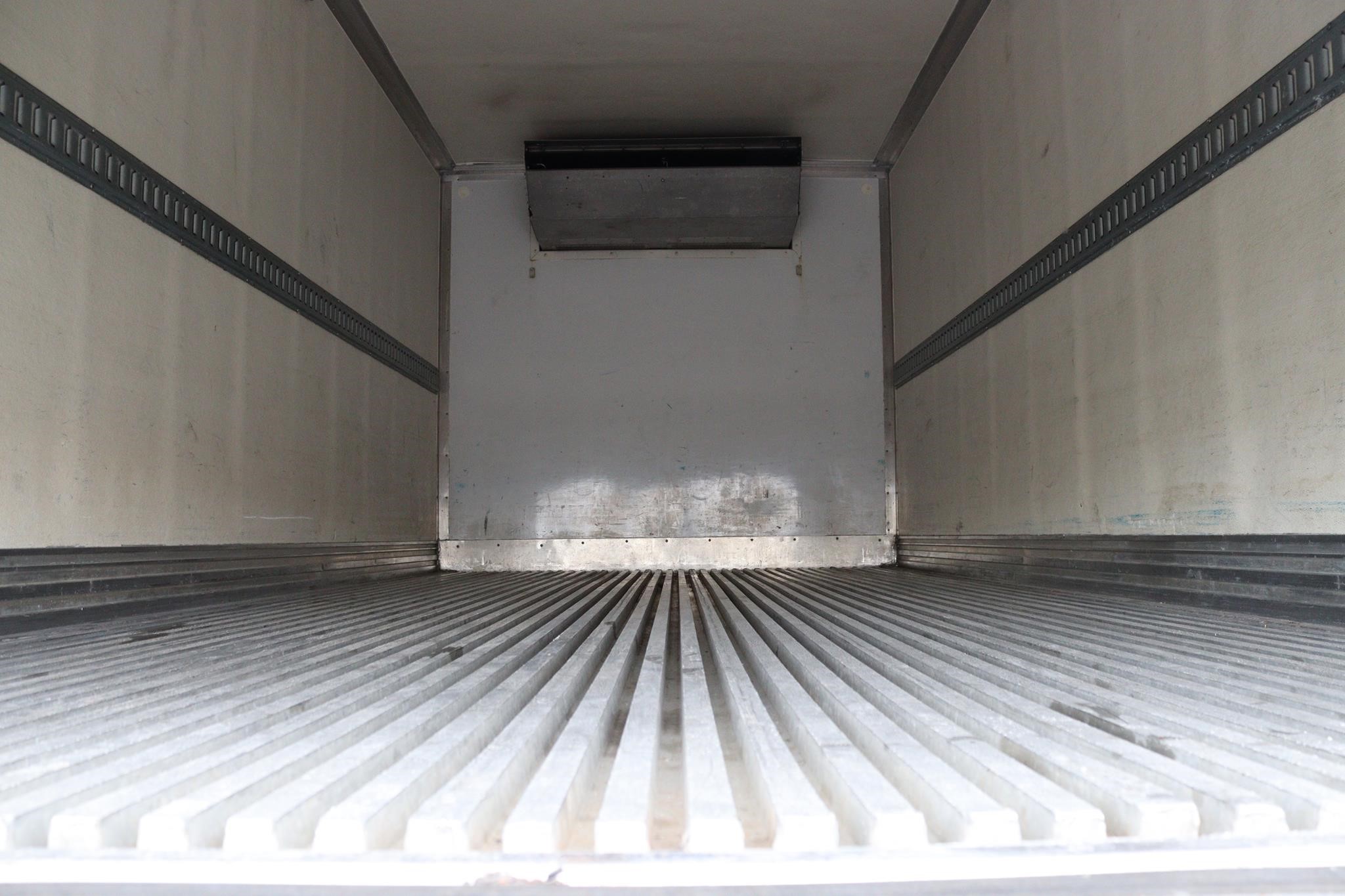 2016 SUPREME 16 FT 9042590936 2016 SUPREME 16 FT 9042590936