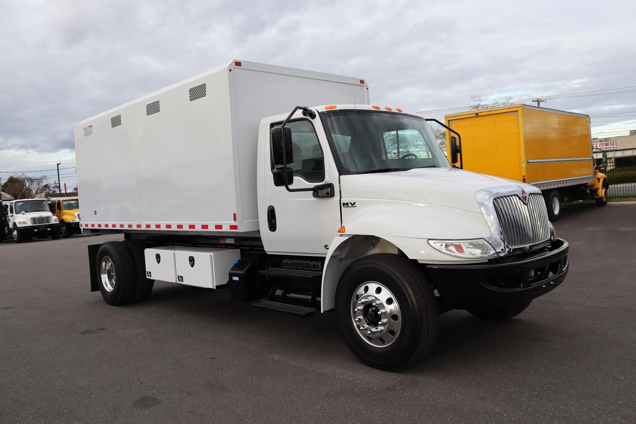 2020 INTERNATIONAL MV - image 5 of 6