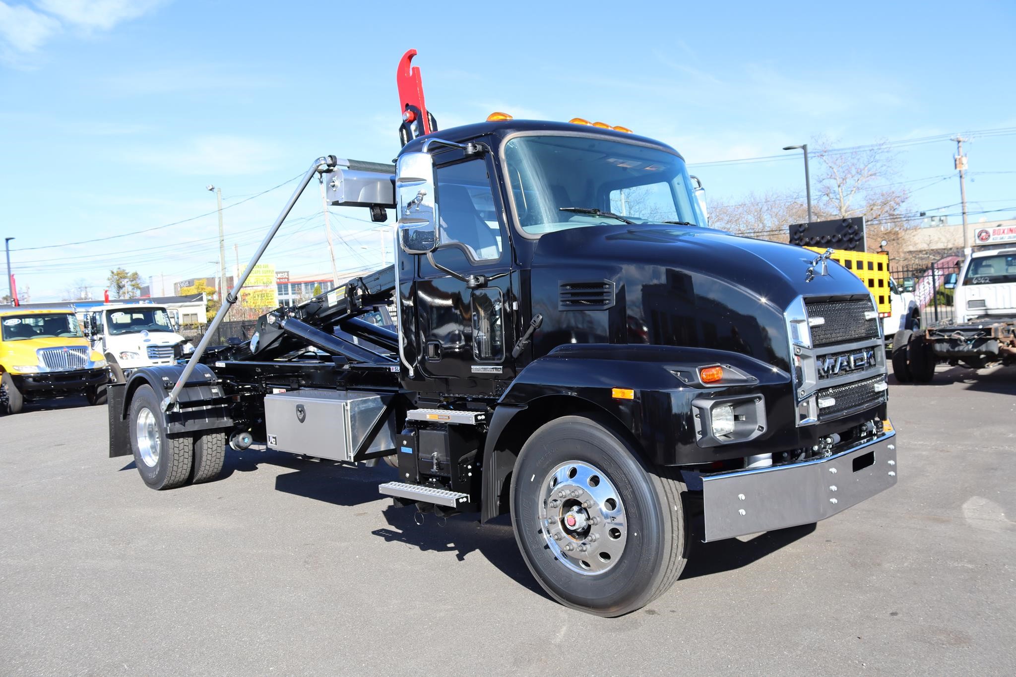 2026 MACK MD7 2026 MACK MD7 - image 5 of 6