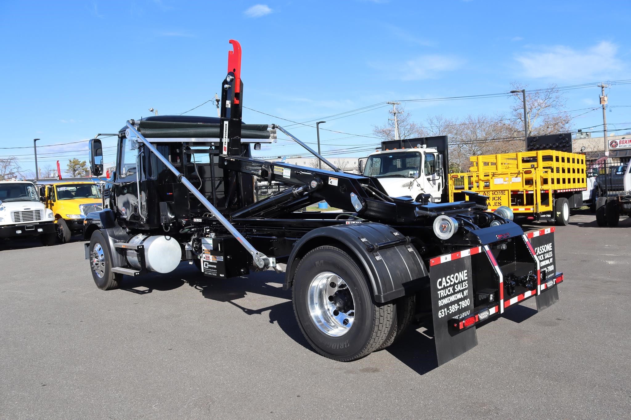 2026 MACK MD7 2026 MACK MD7 - image 2 of 6