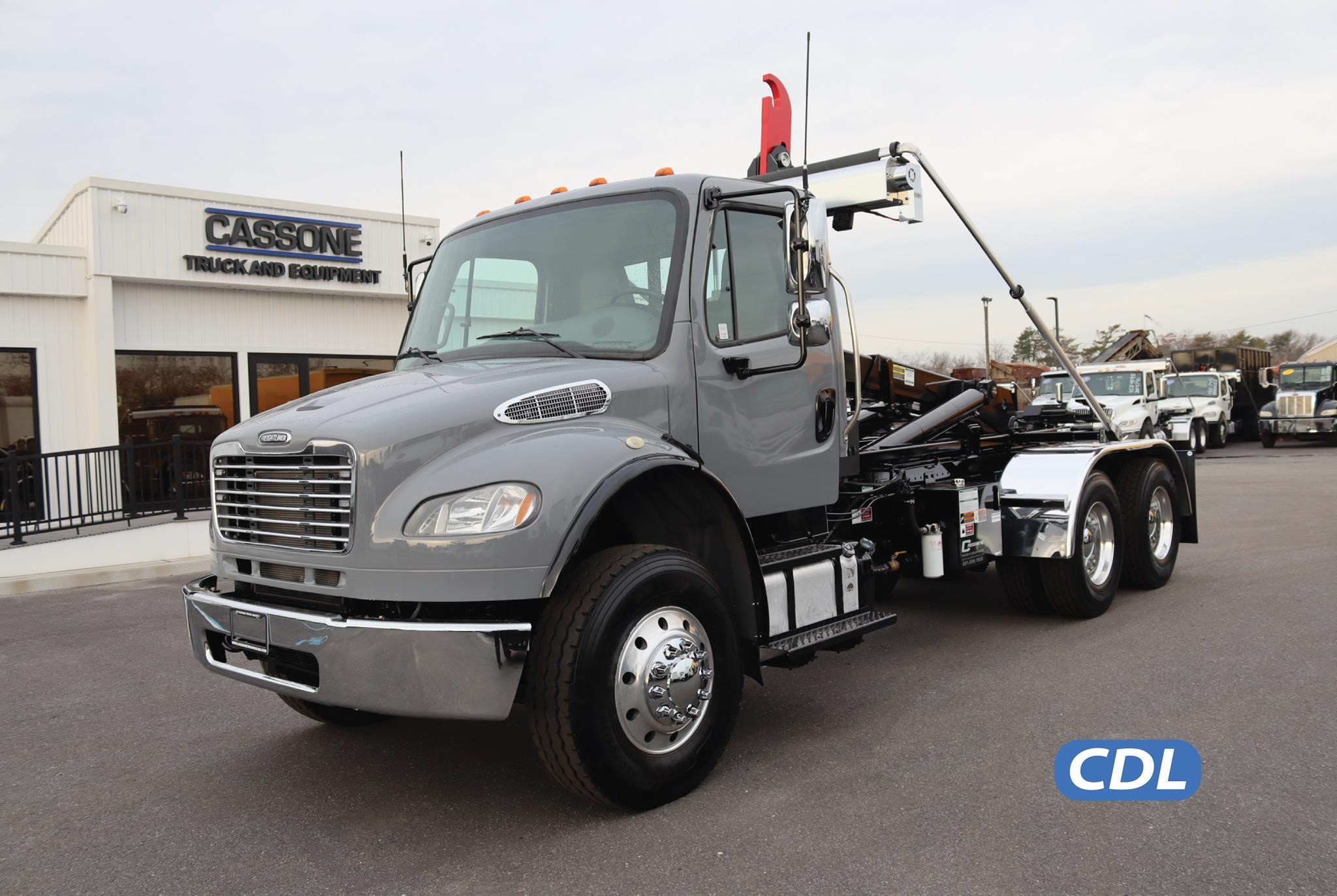 2014 FREIGHTLINER BUSINESS CLASS M2 106 2014 FREIGHTLINER BUSINESS CLASS M2 106 - image 1 of 6