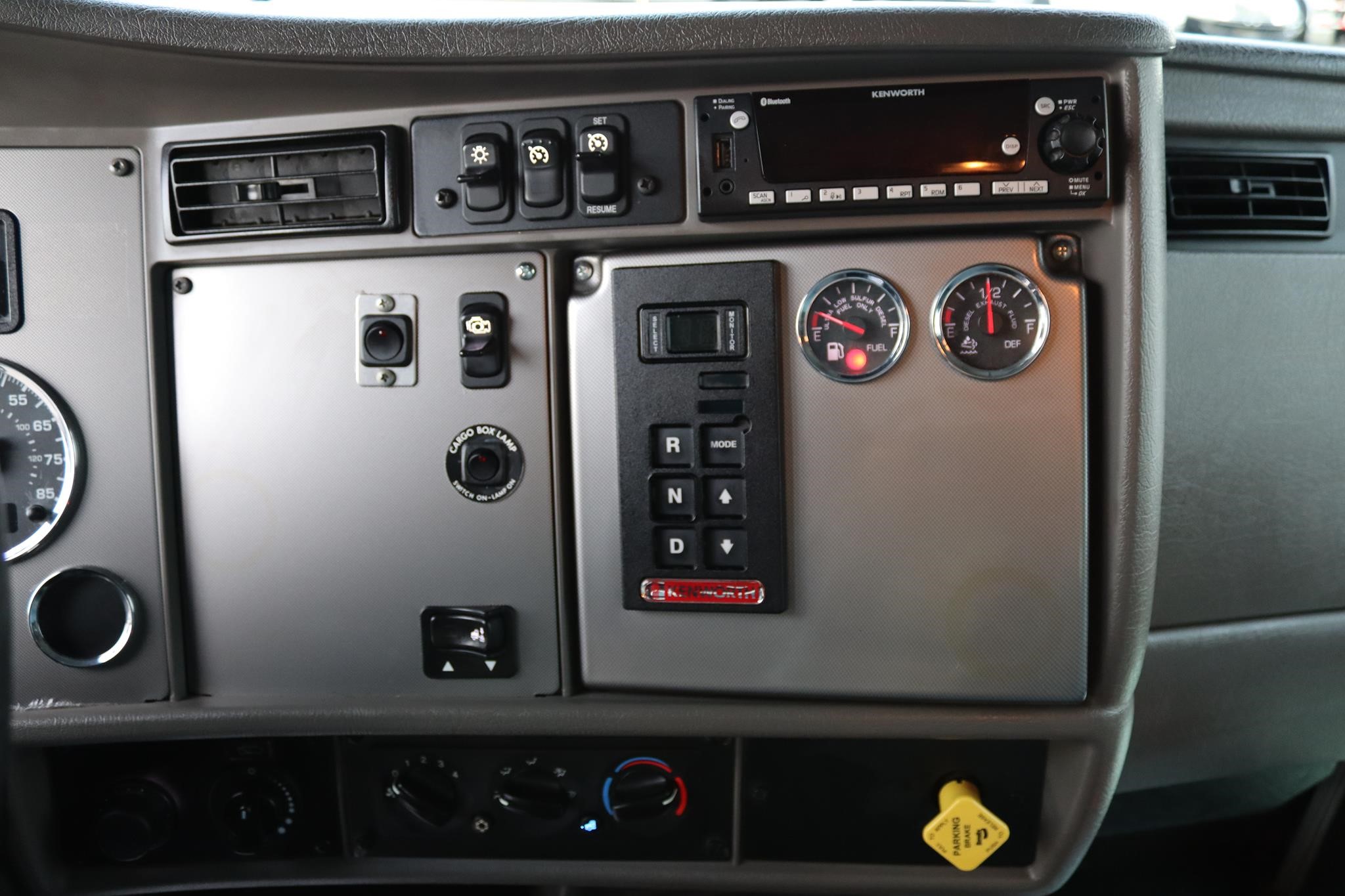 2021 KENWORTH T270 10025001956 2021 KENWORTH T270 10025001956