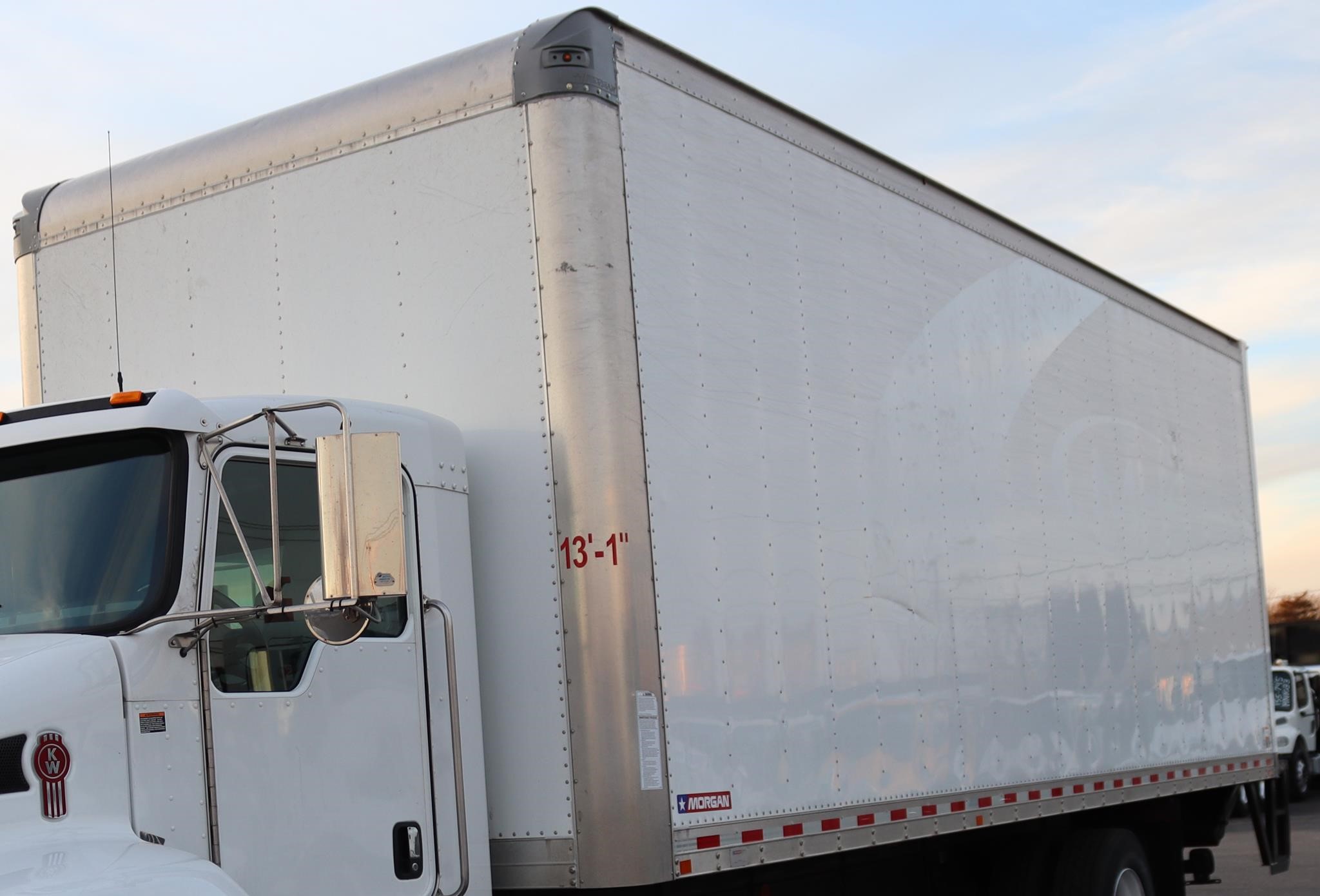 2021 MORGAN 26 FT 10025006931 2021 MORGAN 26 FT 10025006931