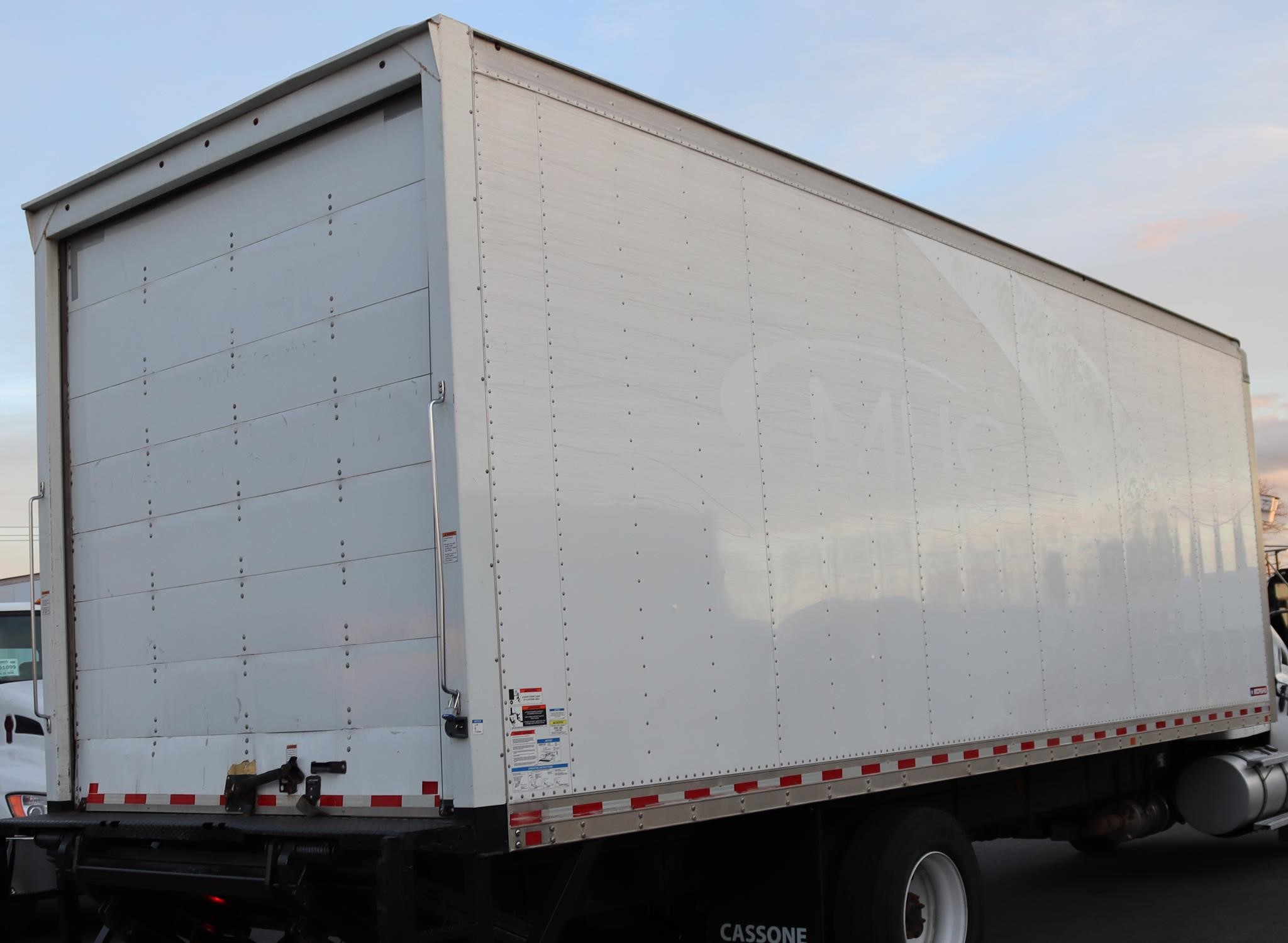 2021 MORGAN 26 FT 10025006937 2021 MORGAN 26 FT 10025006937