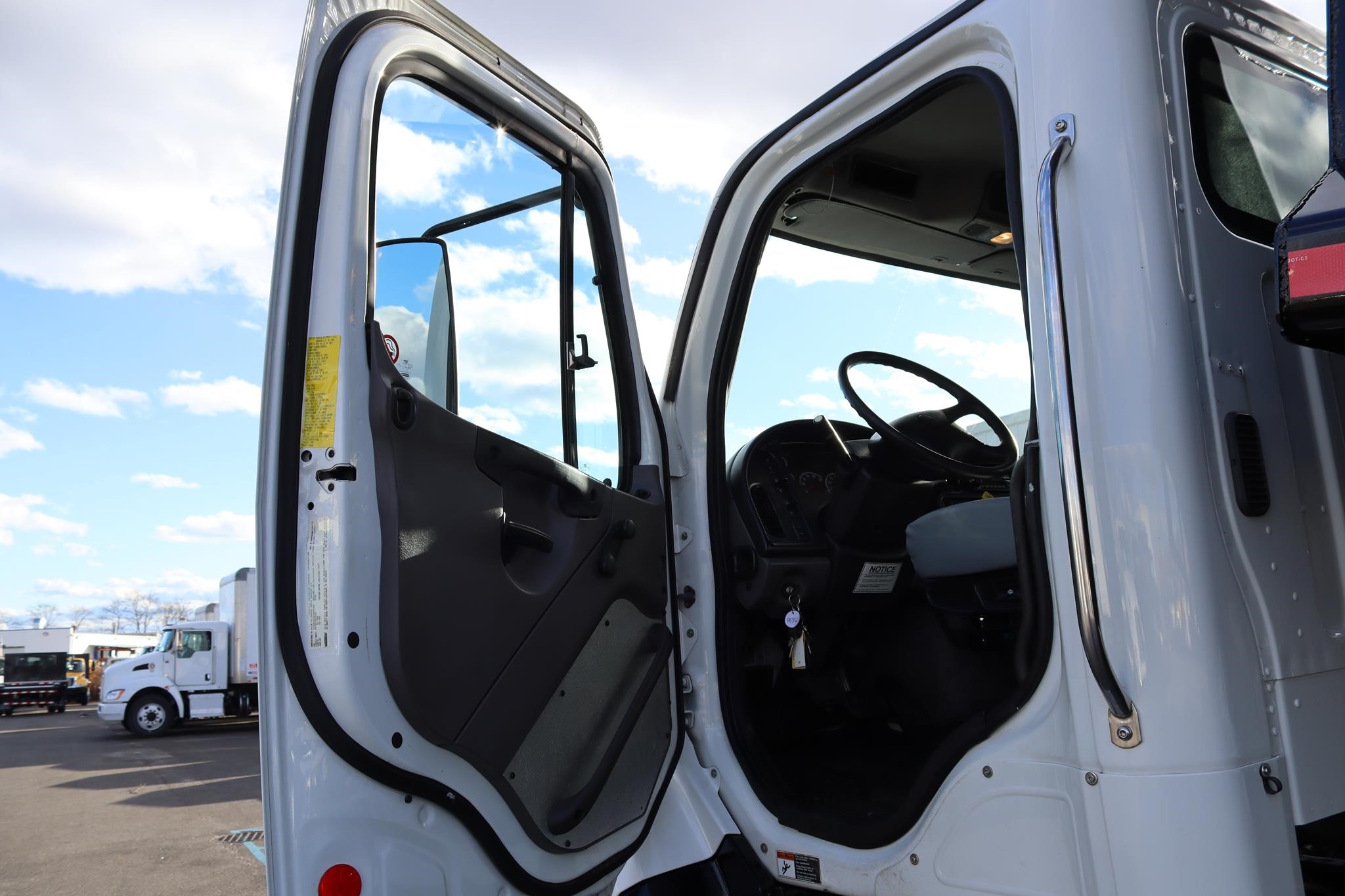 2015 FREIGHTLINER 114SD 10025306789 2015 FREIGHTLINER 114SD 10025306789