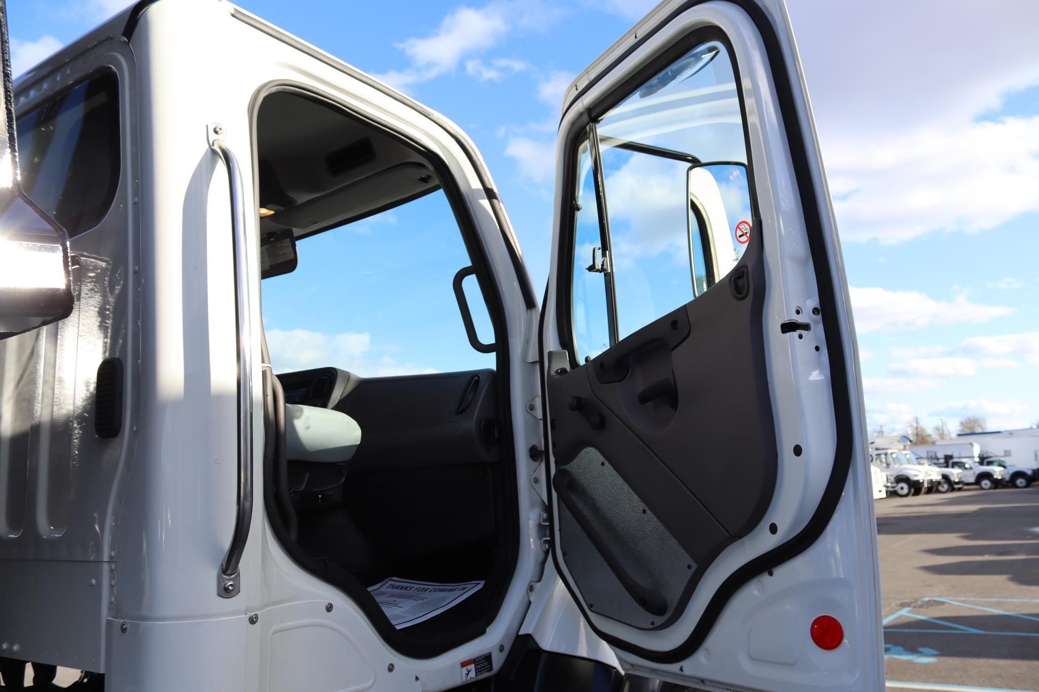 2015 FREIGHTLINER 114SD 10025307200 2015 FREIGHTLINER 114SD 10025307200