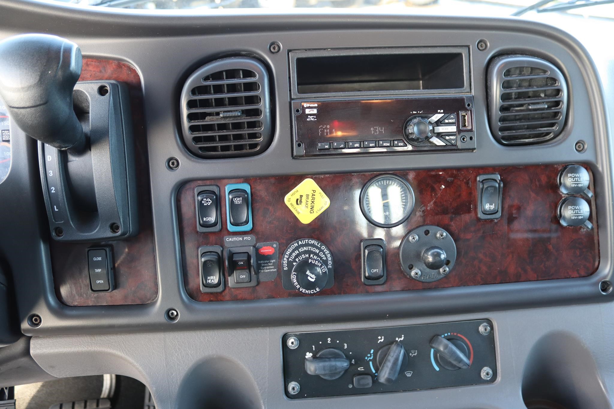 2020 FREIGHTLINER BUSINESS CLASS M2 106 10027002847 2020 FREIGHTLINER BUSINESS CLASS M2 106 10027002847