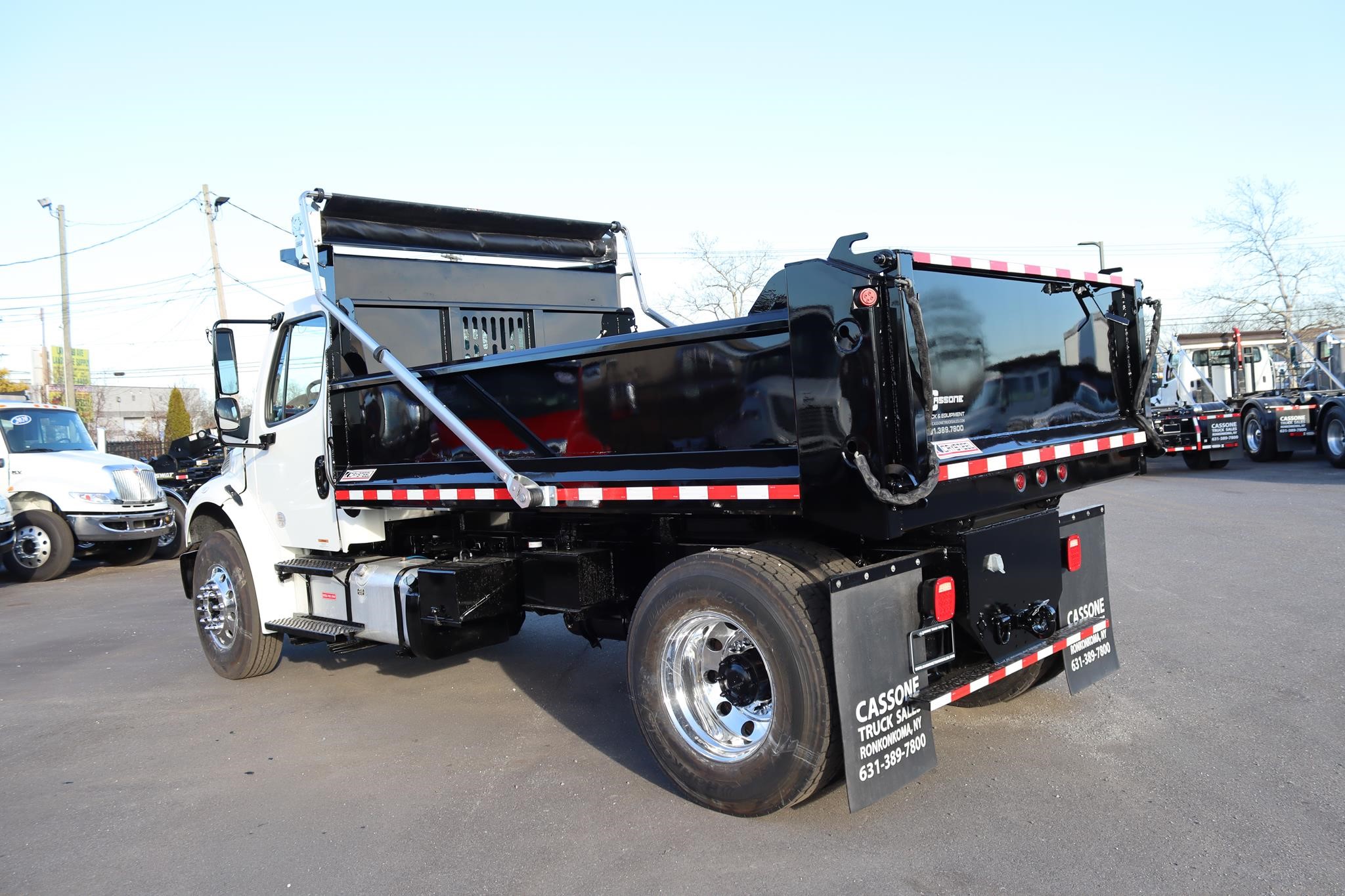 2020 FREIGHTLINER BUSINESS CLASS M2 106 2020 FREIGHTLINER BUSINESS CLASS M2 106 - image 2 of 6