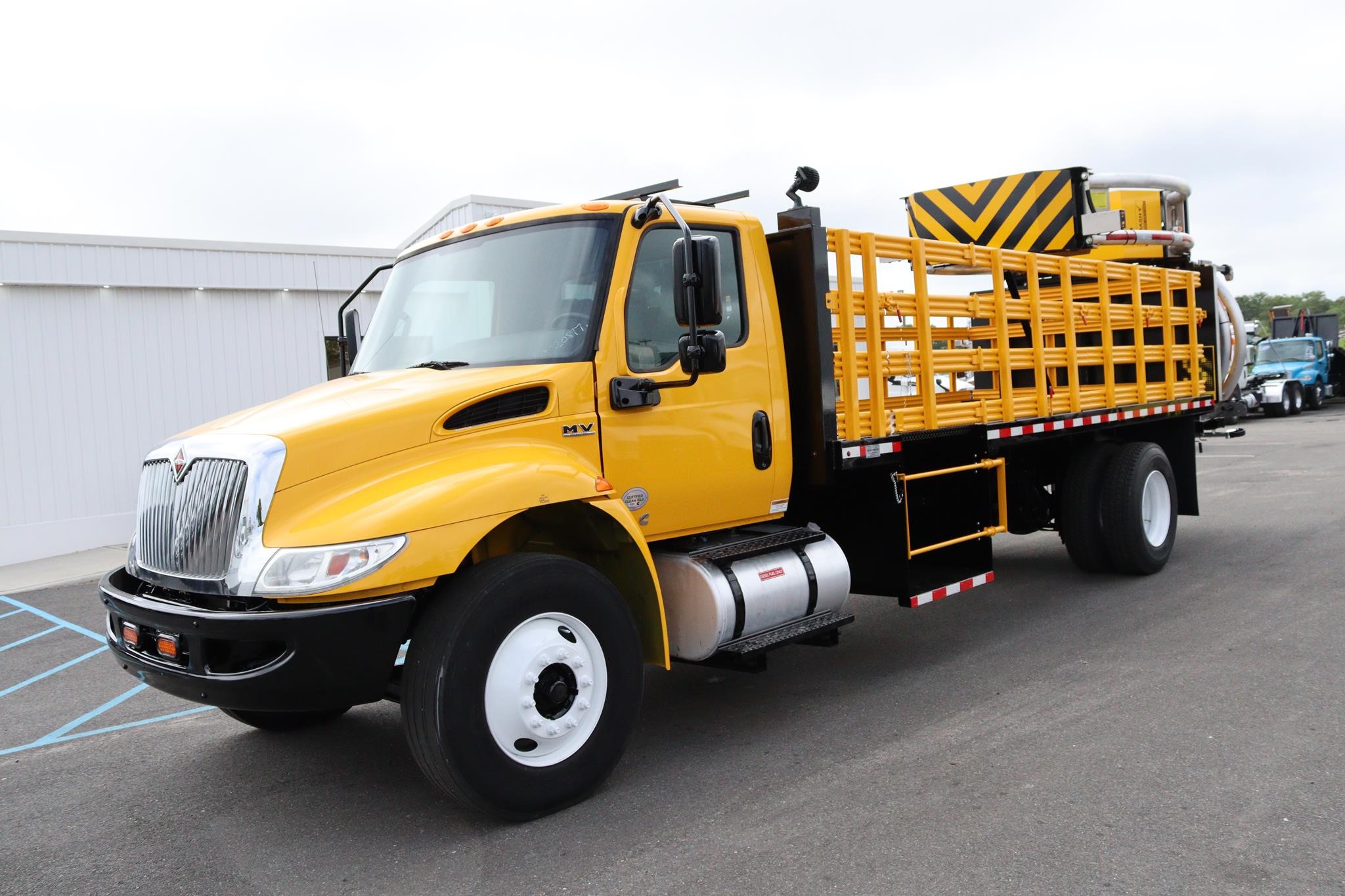 2020 INTERNATIONAL MV 2020 INTERNATIONAL MV - image 1 of 6