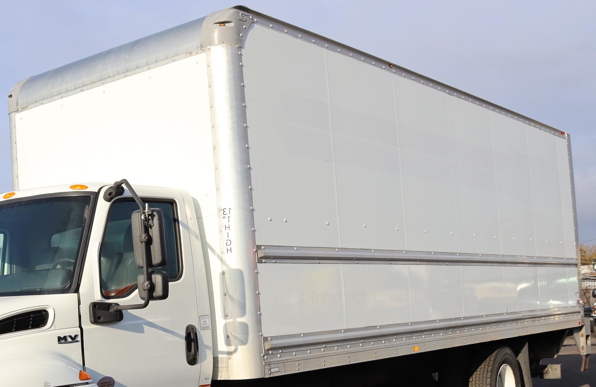 2021 SUPREME 26 FT 10028878821 2021 SUPREME 26 FT 10028878821