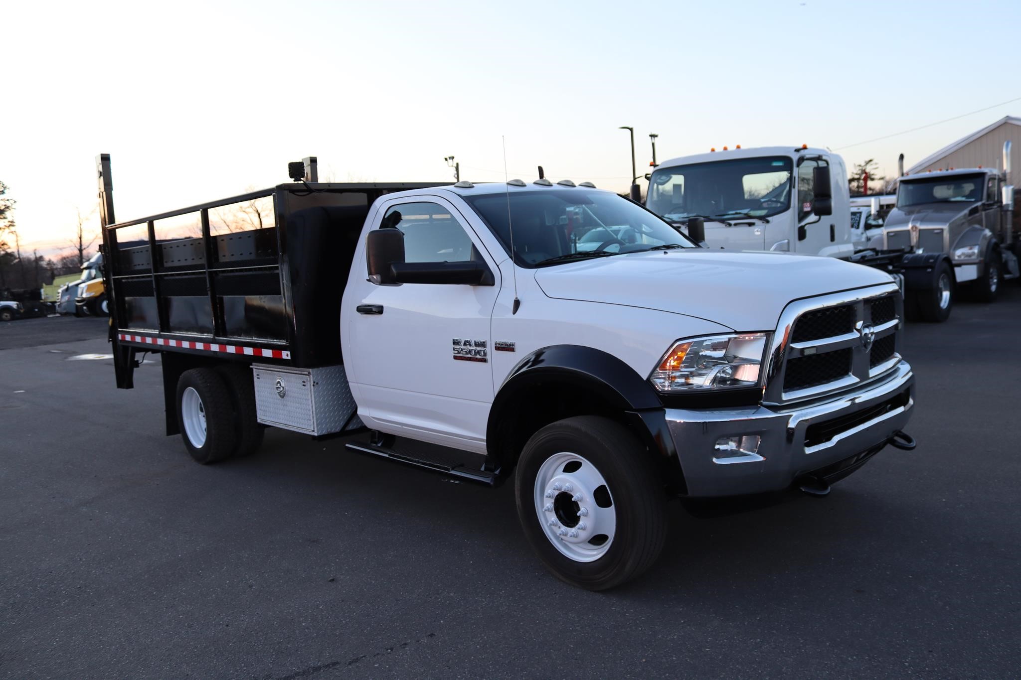 2017 RAM 5500 HD 2017 RAM 5500 HD - image 5 of 6