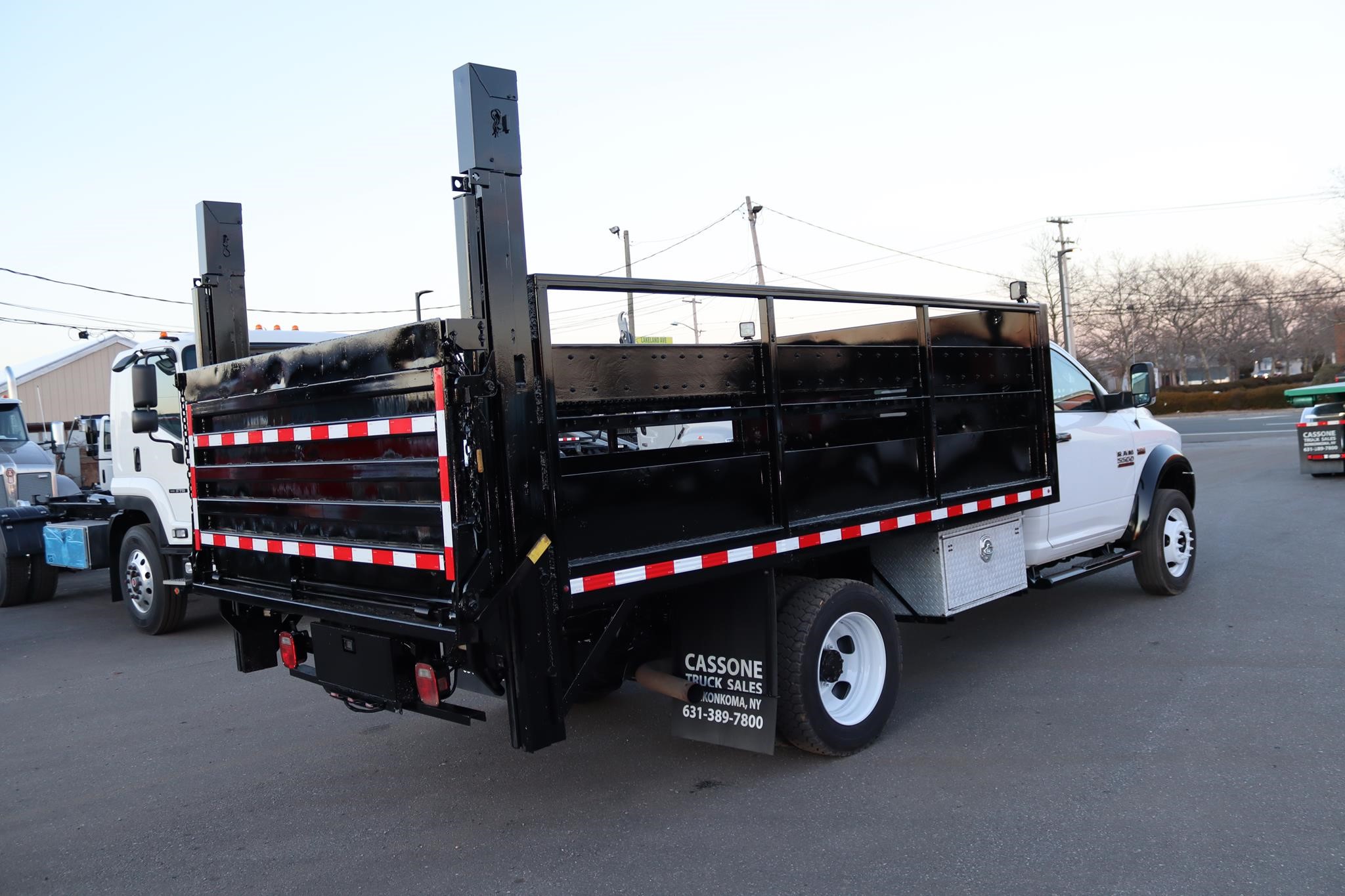 2017 RAM 5500 HD 2017 RAM 5500 HD - image 4 of 6