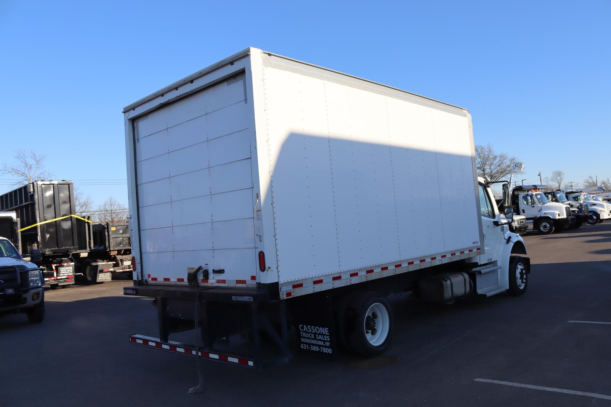 2019 FREIGHTLINER BUSINESS CLASS M2 106 2019 FREIGHTLINER BUSINESS CLASS M2 106 - image 4 of 6