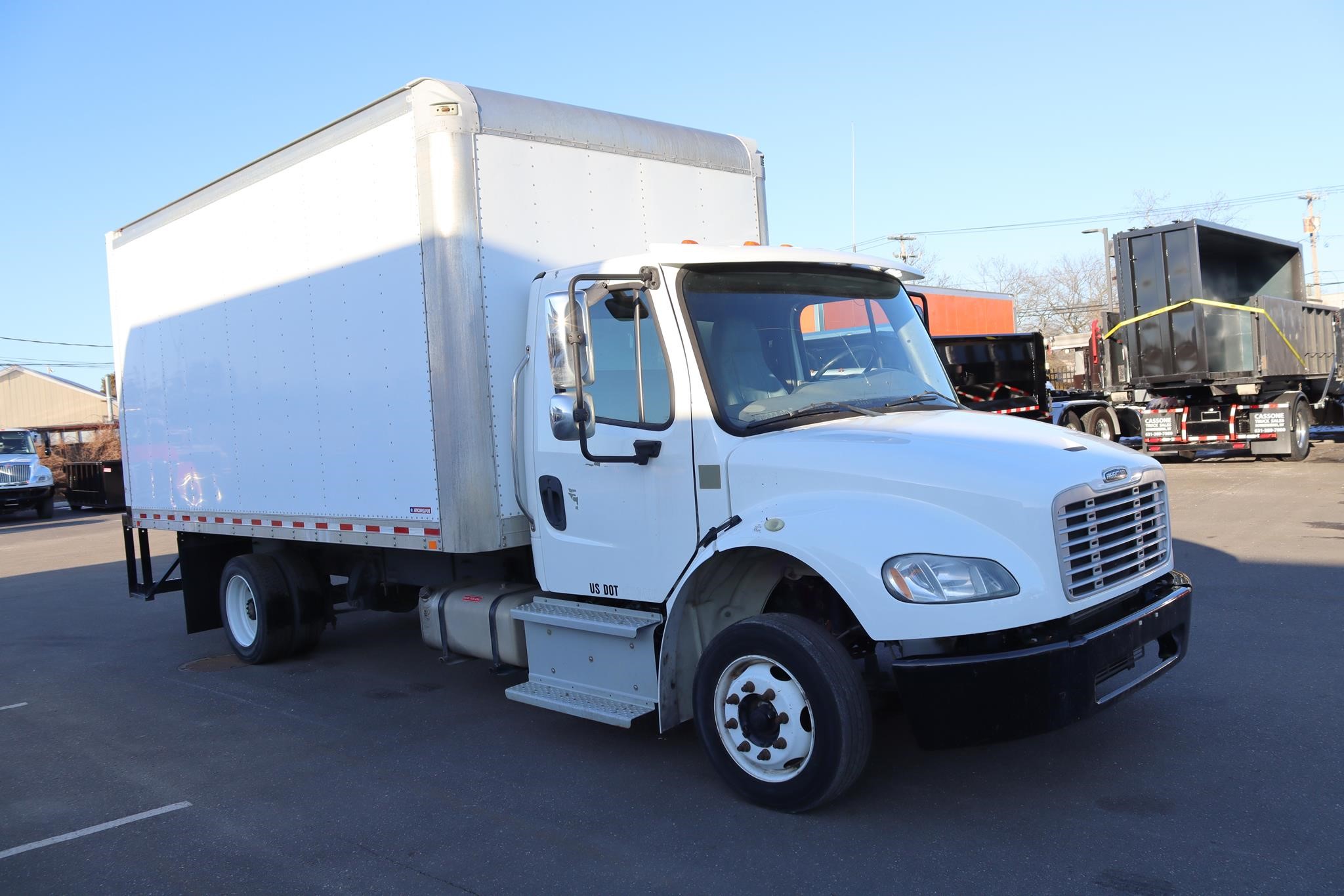 2019 FREIGHTLINER BUSINESS CLASS M2 106 2019 FREIGHTLINER BUSINESS CLASS M2 106 - image 5 of 6